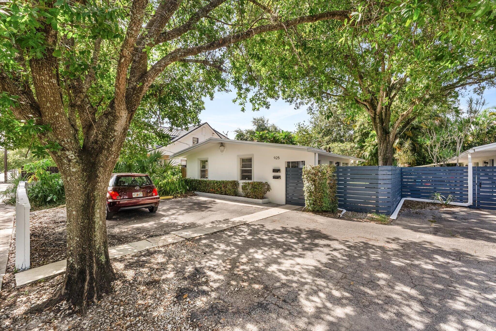 925 W Las Olas Boulevard 1-2 Property Photo 5