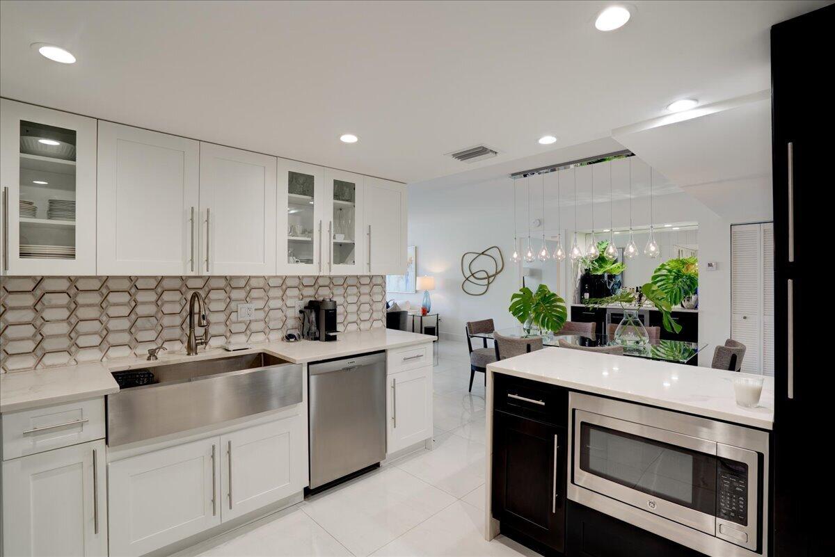 3450 S Ocean Boulevard 219 Property Photo 12
