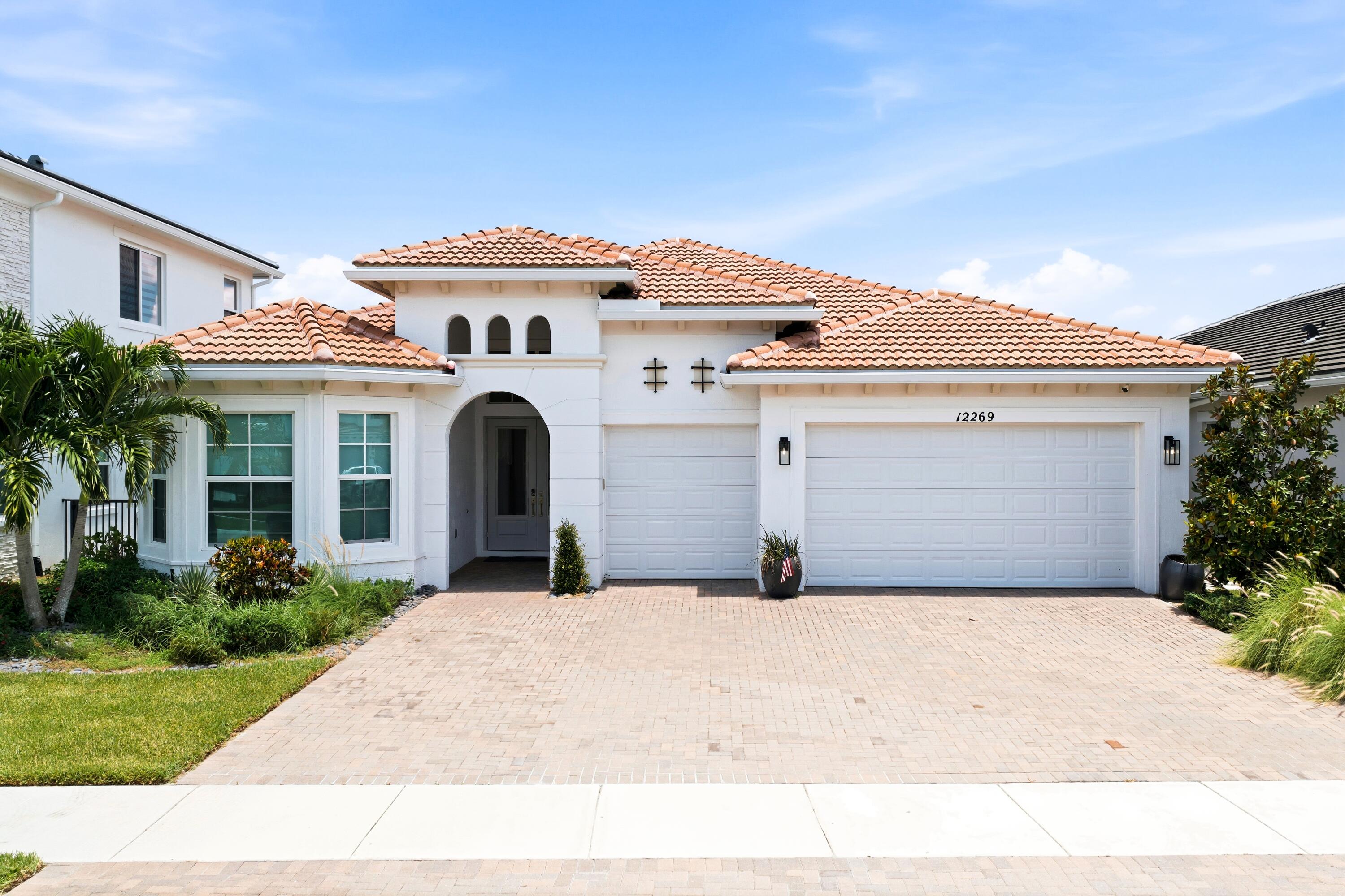12269 Waterstone Circle Property Photo 1