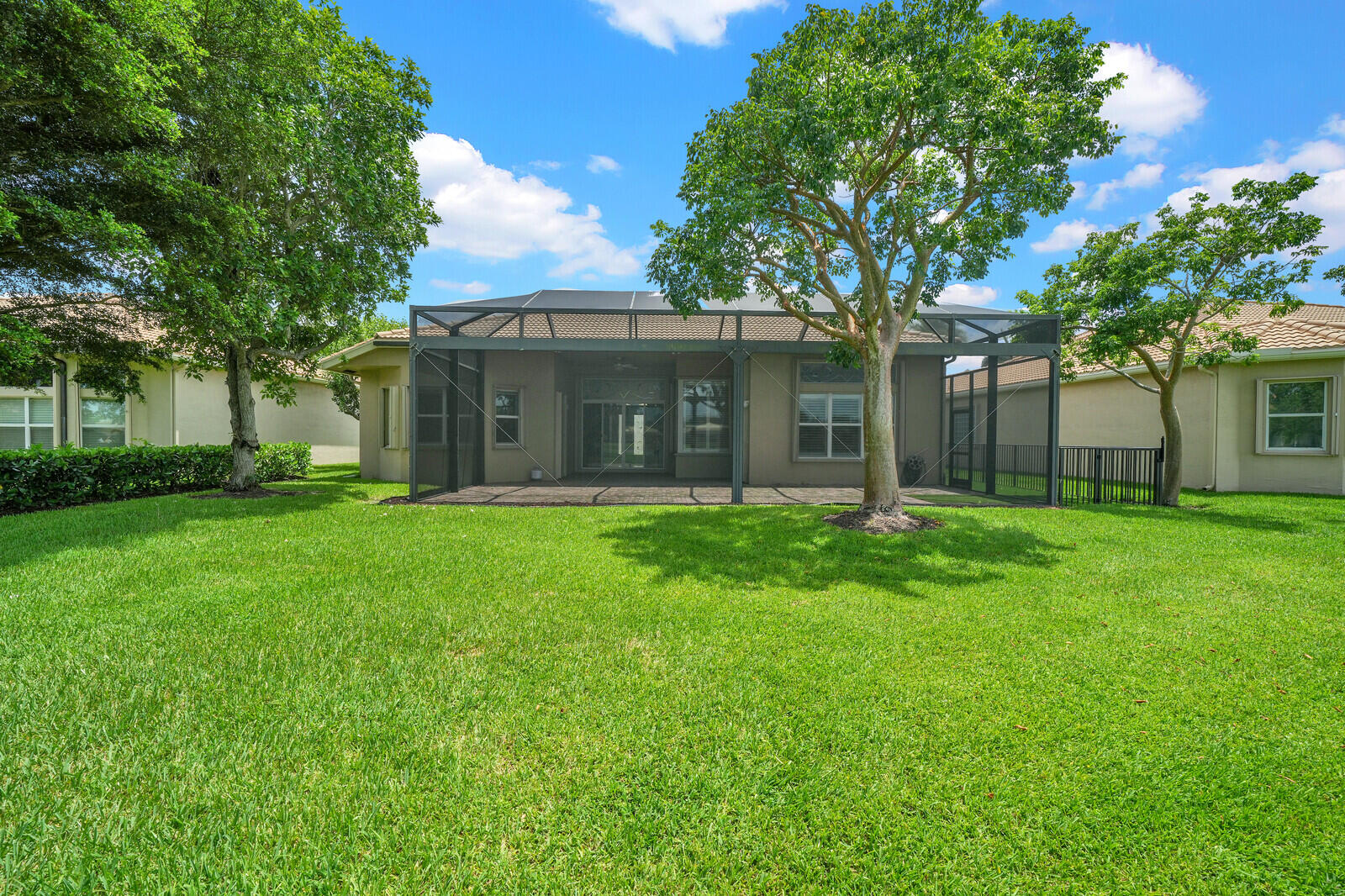 10469 Whitewind Circle Property Photo 38