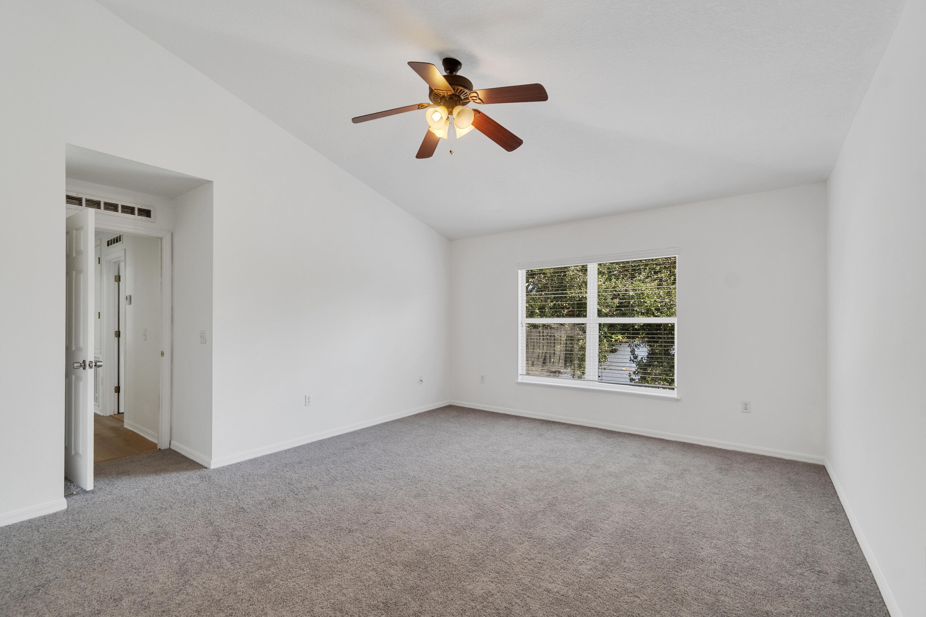 2538 12th Square Sw Property Photo 17