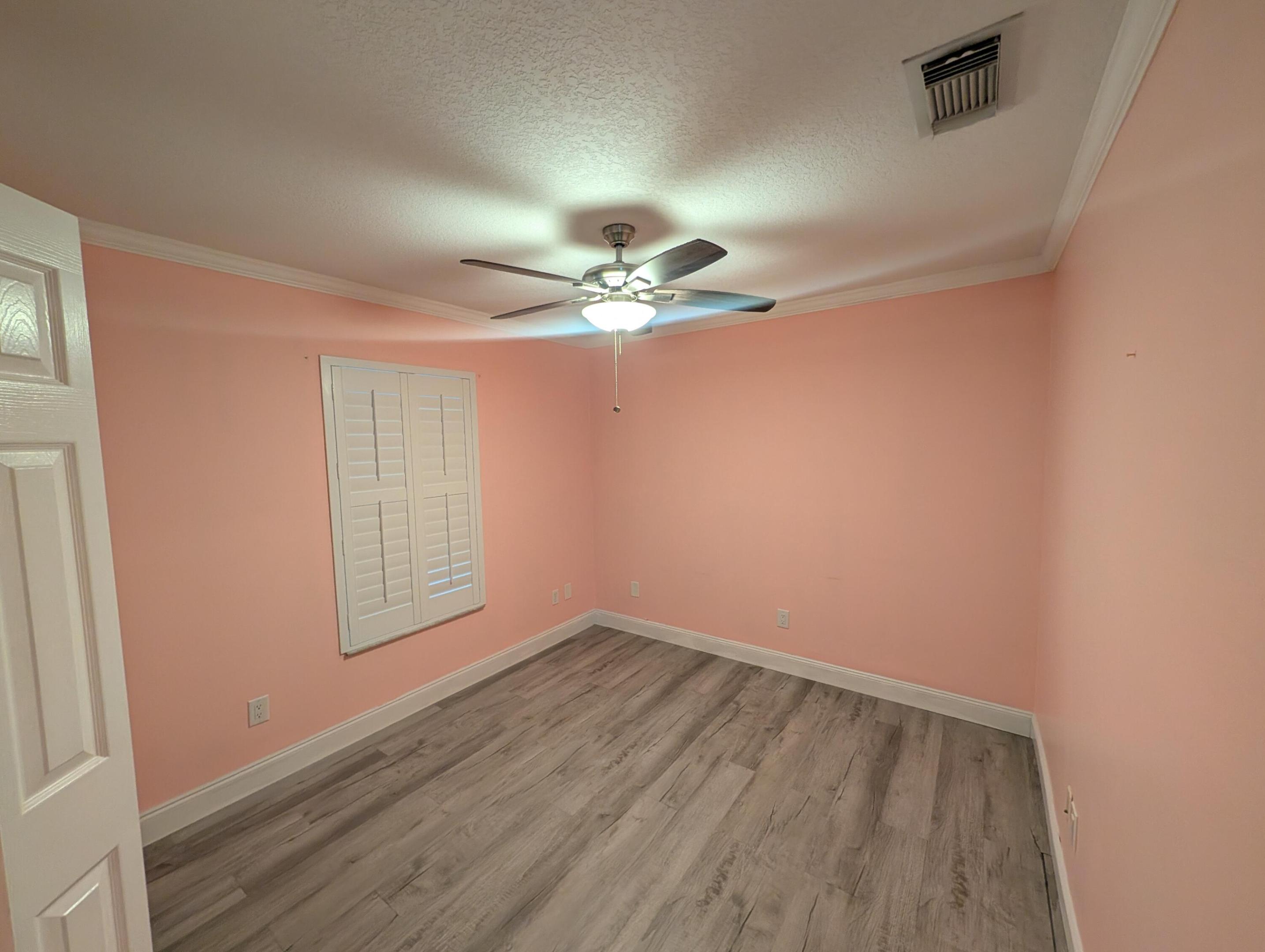 625 Coconut Avenue N Property Photo 16