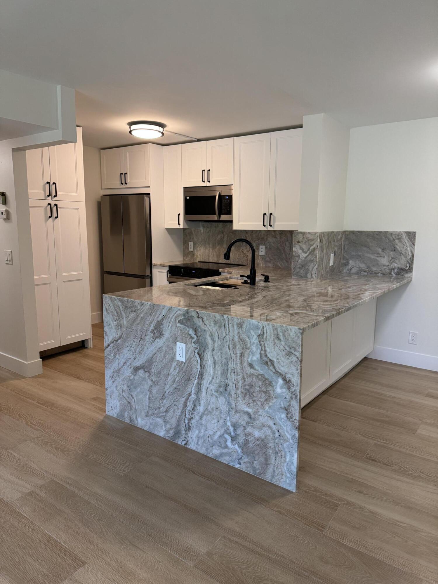 629 Sea Pine Way C1 Property Photo 1