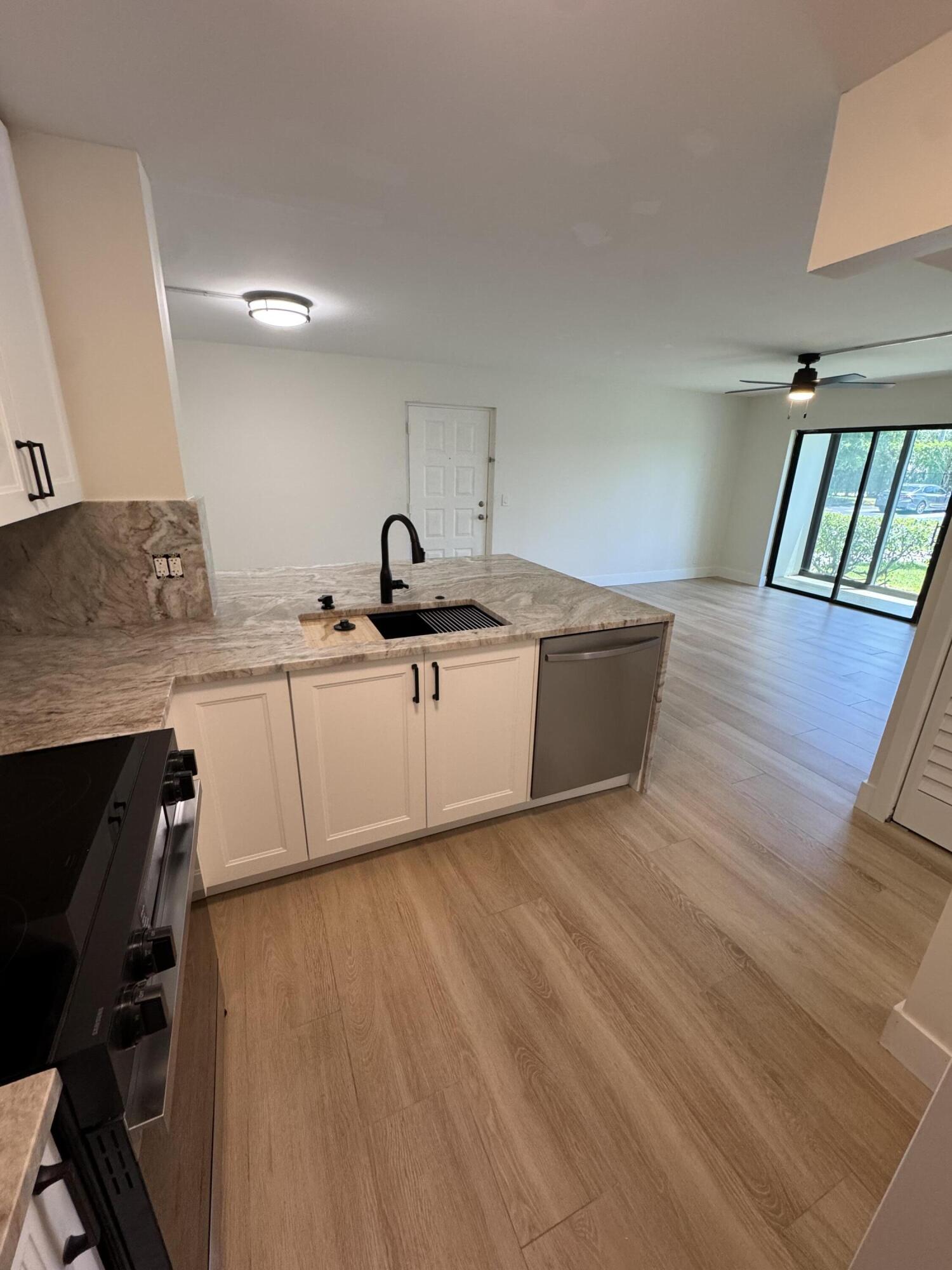 629 Sea Pine Way C1 Property Photo 4