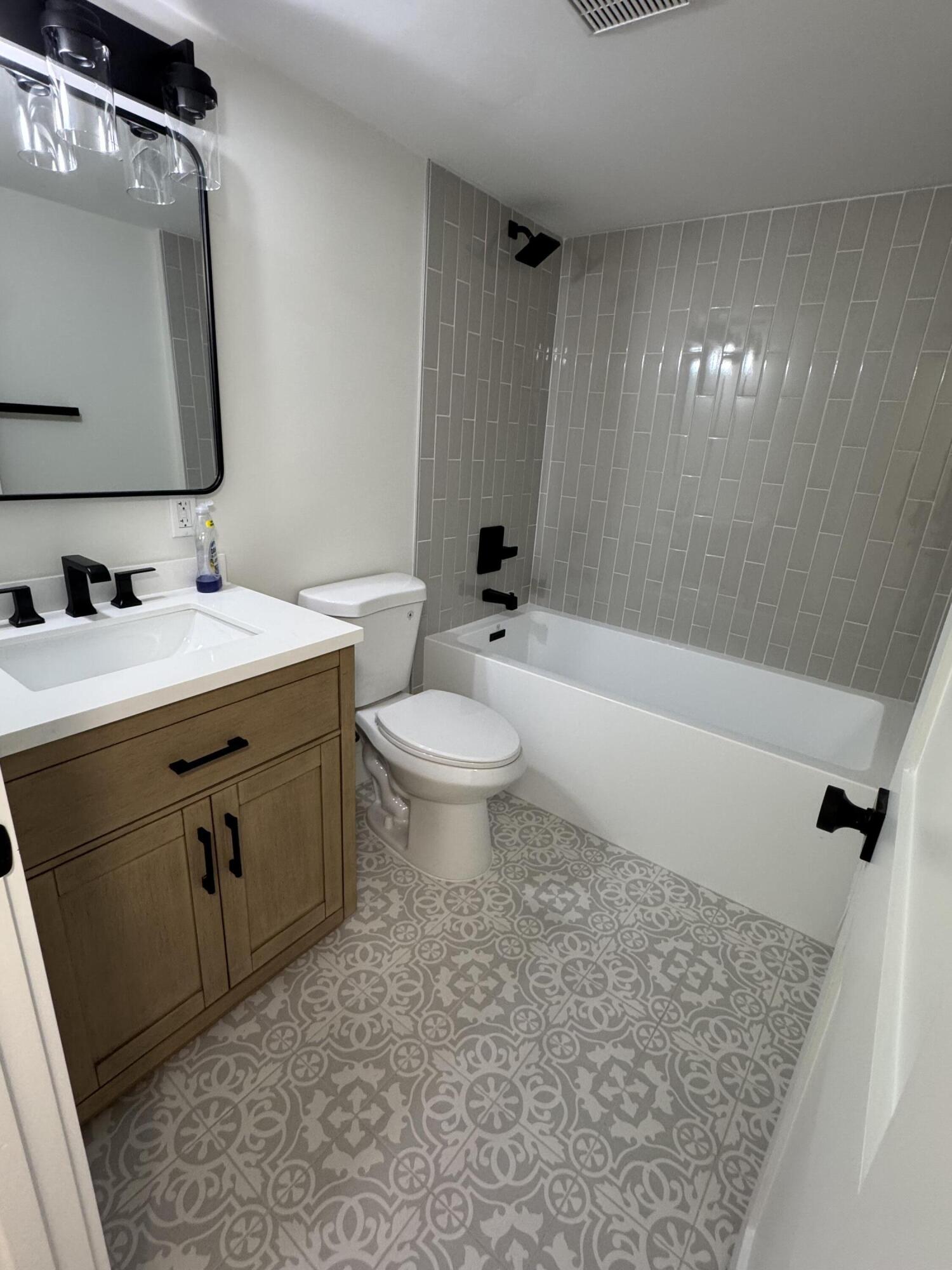 629 Sea Pine Way C1 Property Photo 15