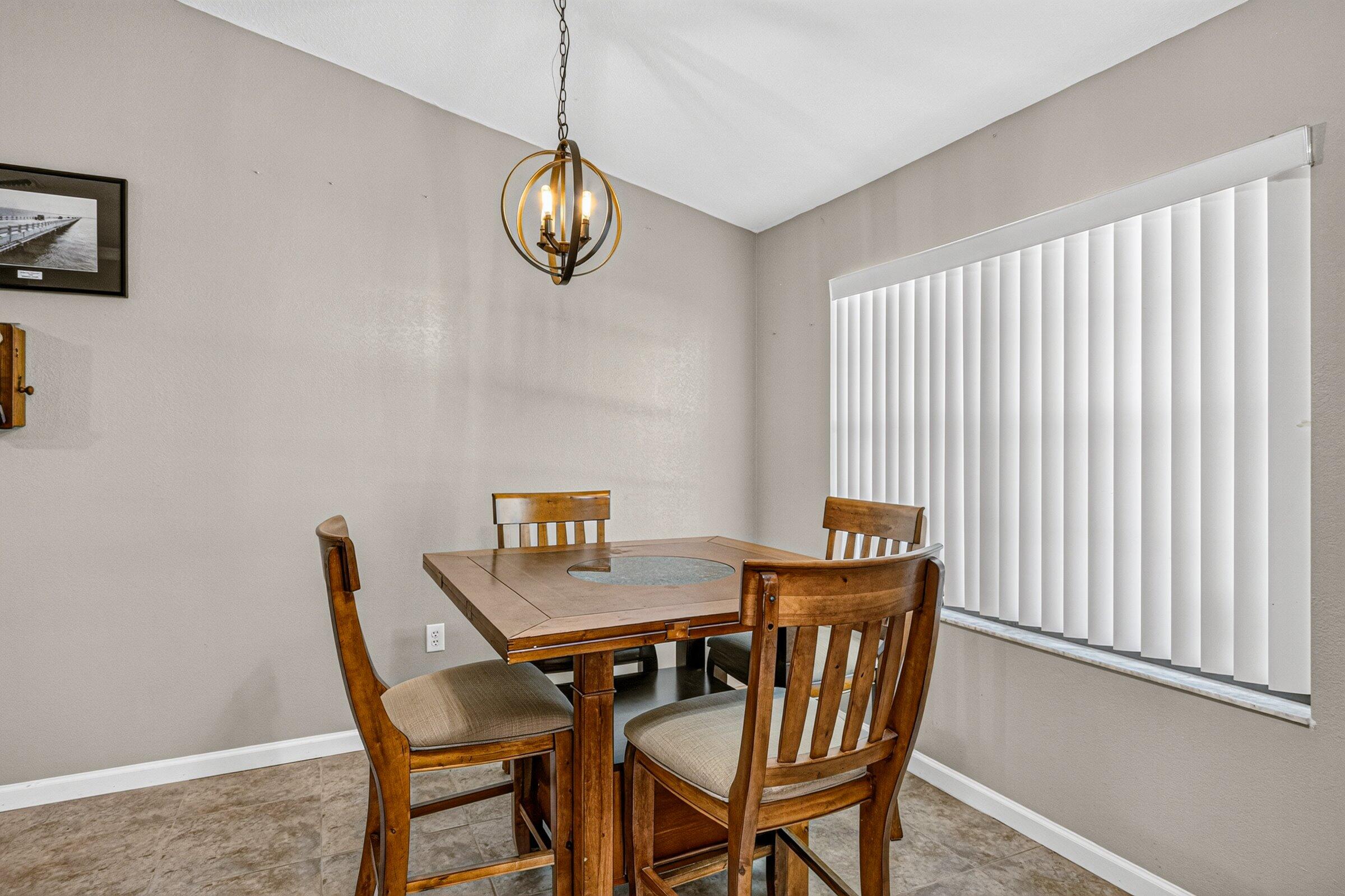 1034 Utah Street Se Property Photo 15