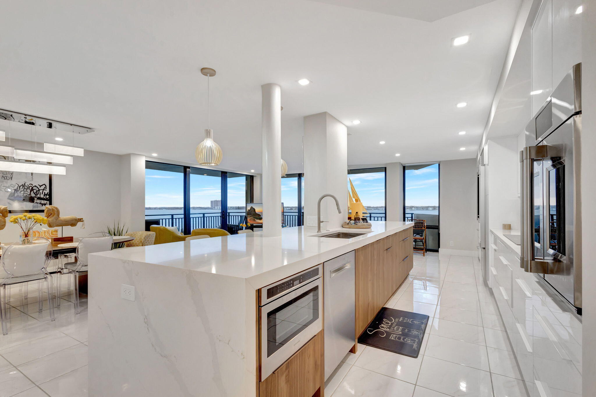 5460 N Ocean Drive 7-c Property Photo 2