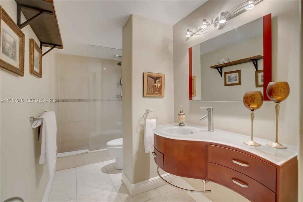 3850 Washington Street 812 Property Photo 21