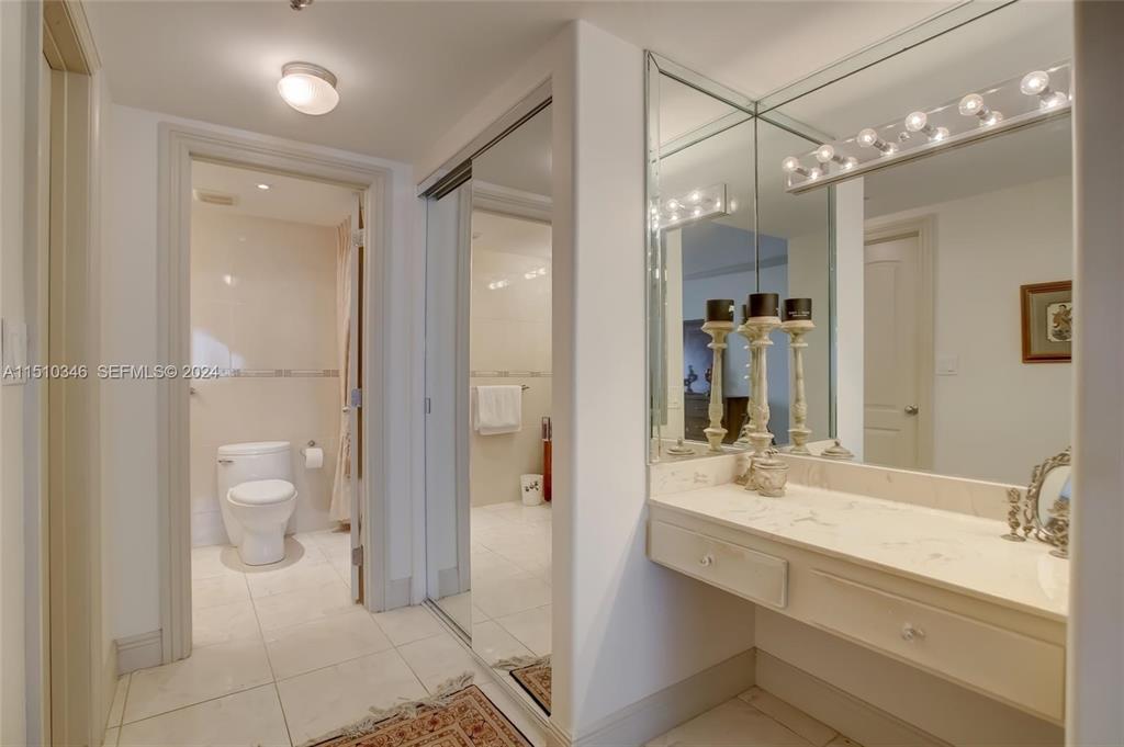 3850 Washington Street 812 Property Photo 25