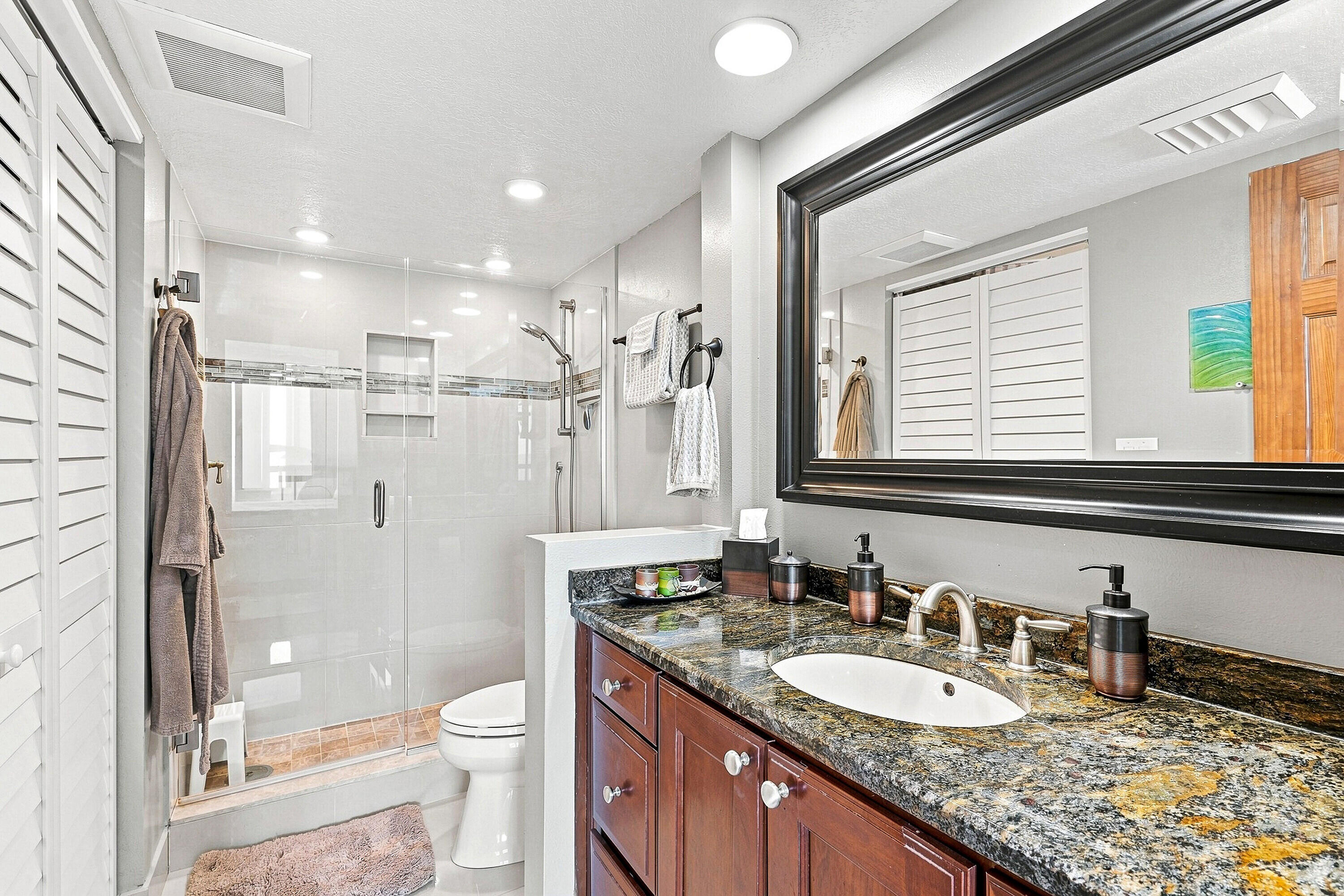 9550 S Ocean Drive 1702 Property Photo 18