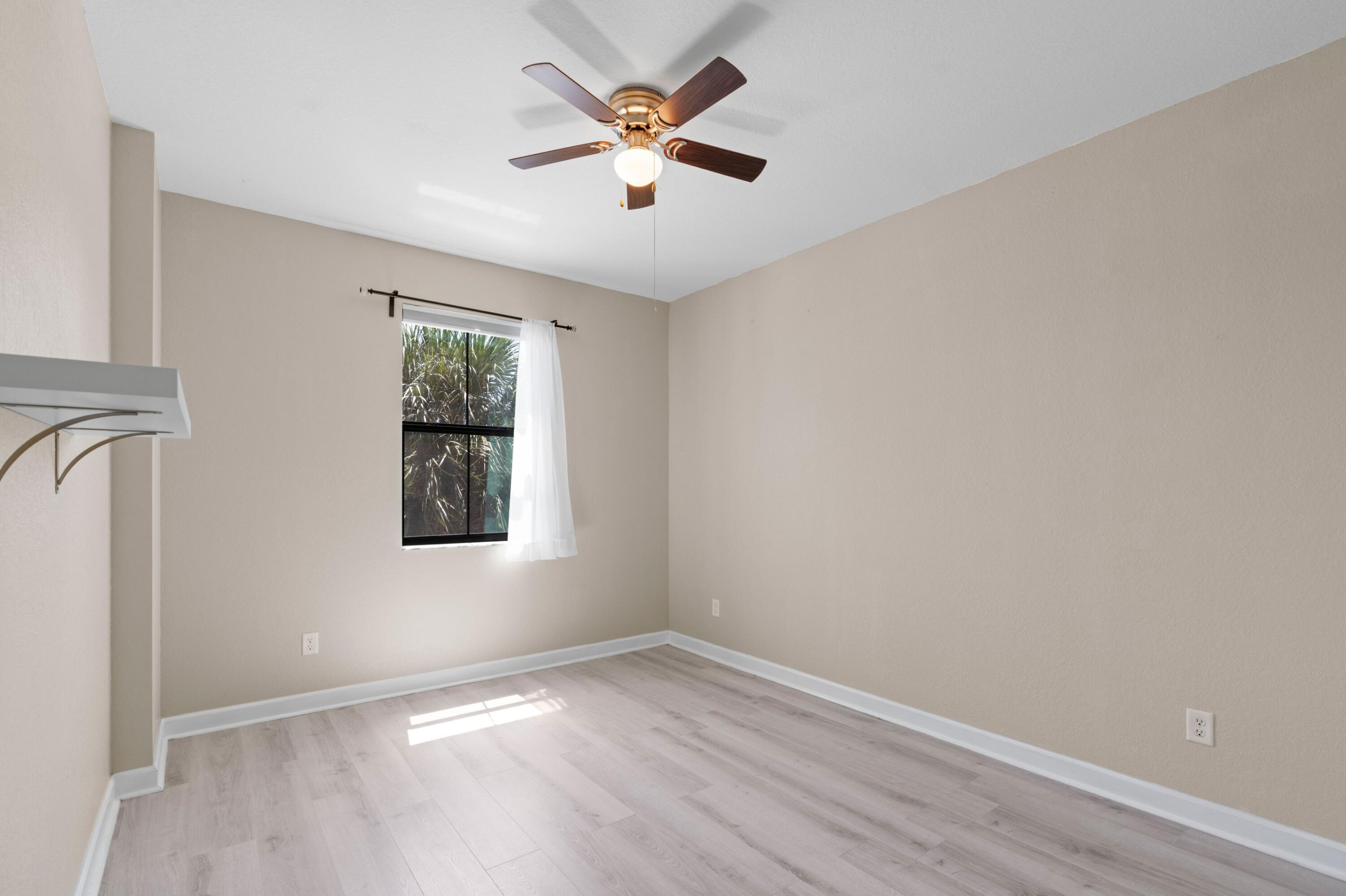 13044 Anthorne Lane Property Photo 18