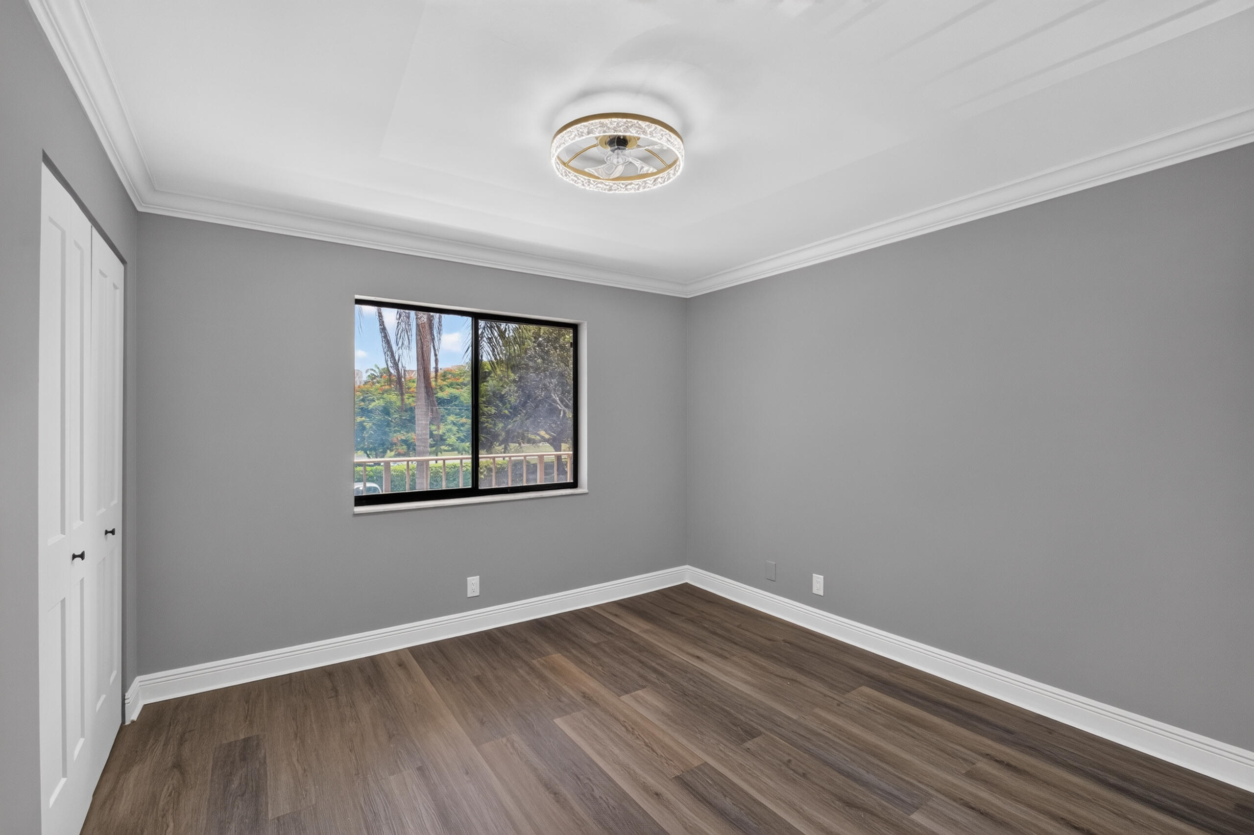6935 Huntington Lane 207 Property Photo 12