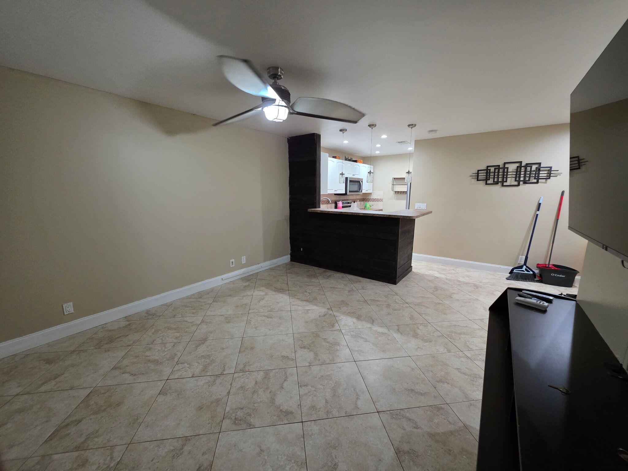 10046 Winding Lake Road 202 Property Photo 3