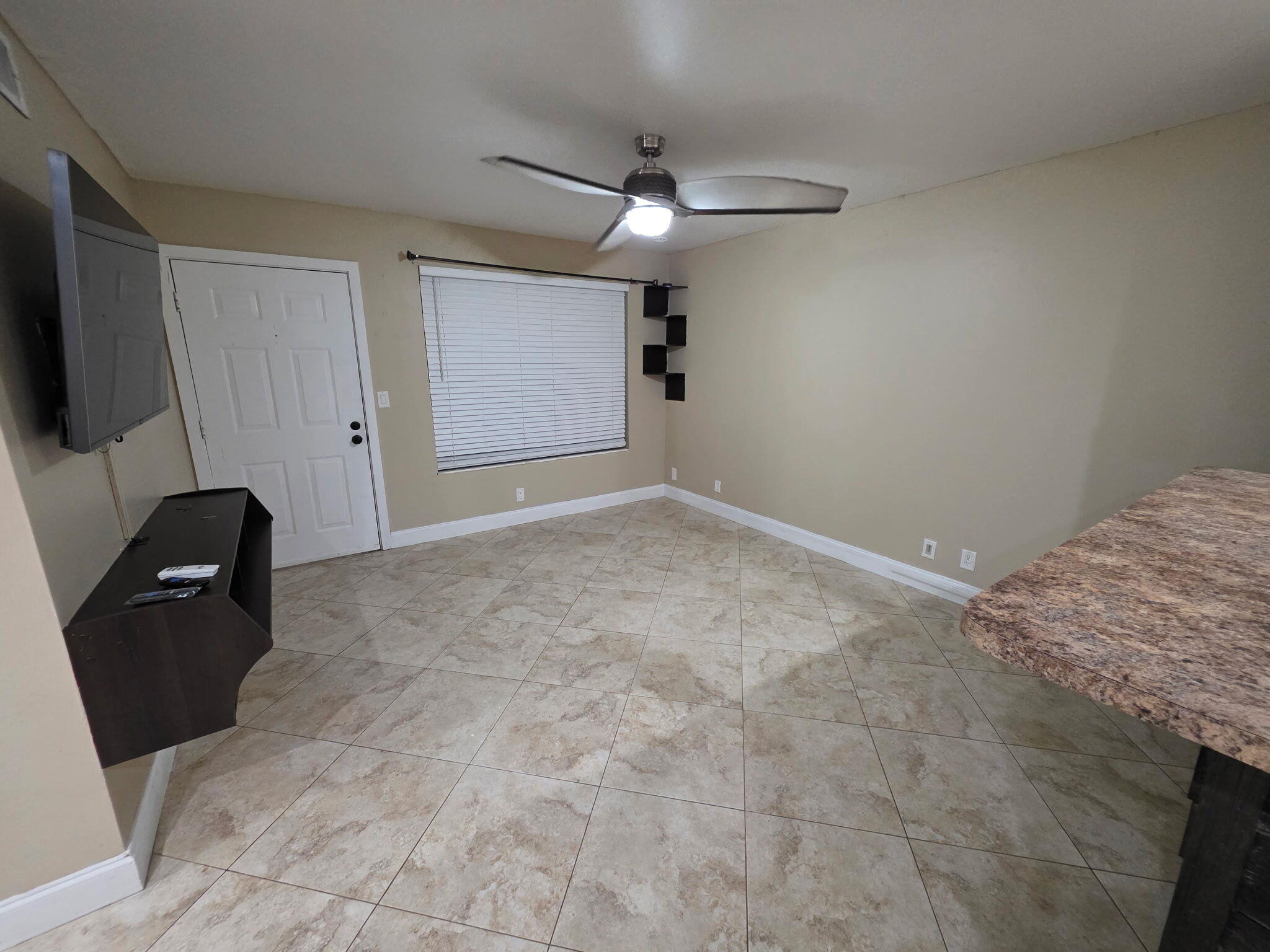 10046 Winding Lake Road 202 Property Photo 7