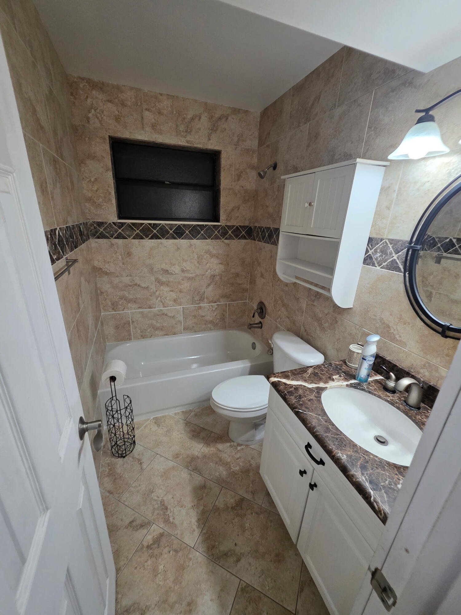 10046 Winding Lake Road 202 Property Photo 12