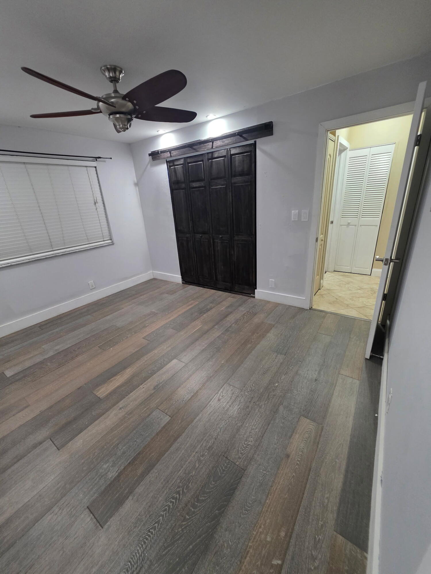 10046 Winding Lake Road 202 Property Photo 18