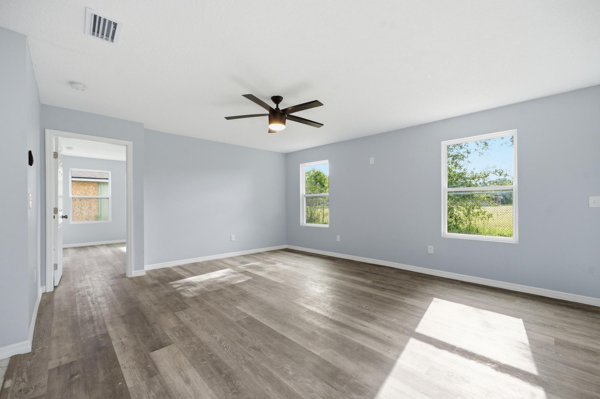 4327 Bessie Circle E Property Photo 10