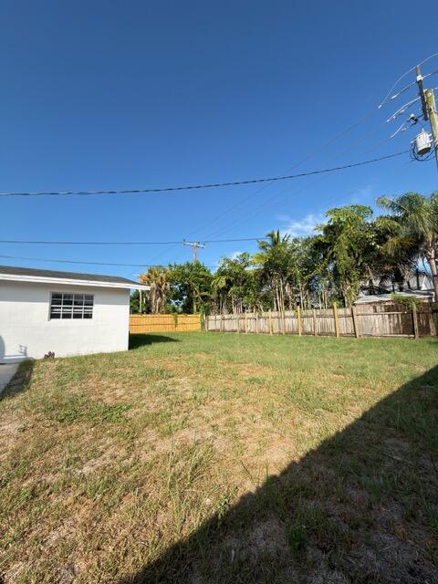 364 Garden Boulevard Property Photo 3