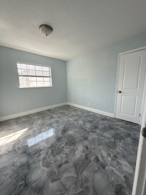 364 Garden Boulevard Property Photo 14