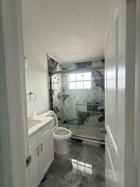 364 Garden Boulevard Property Photo 16