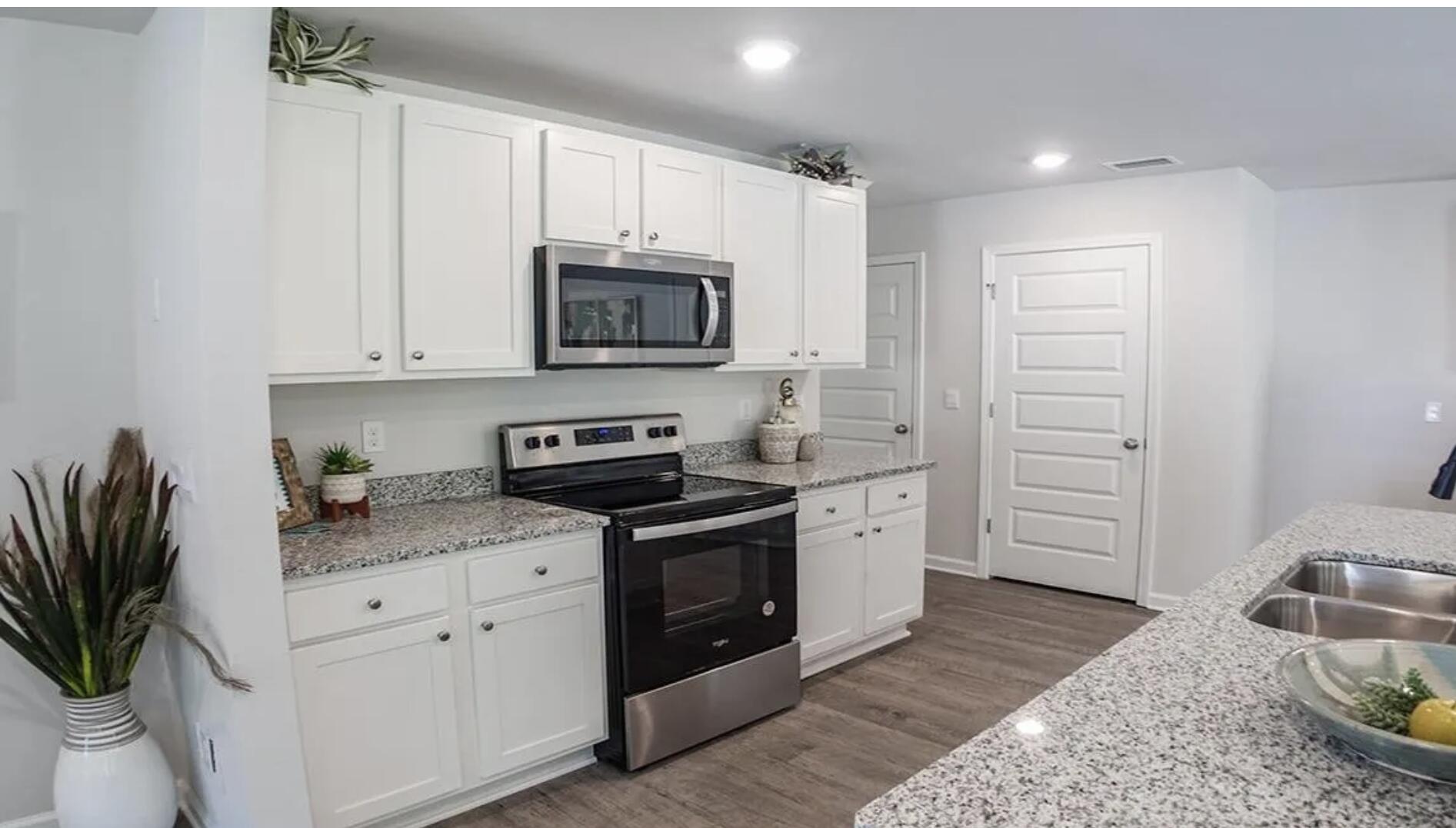 3999 Cottage Farm Road Property Photo 3