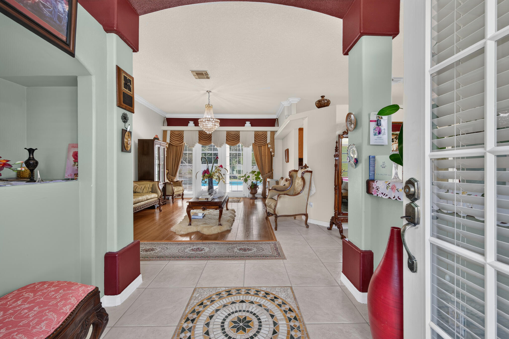 5493 Nw Chapel Court Property Photo 5