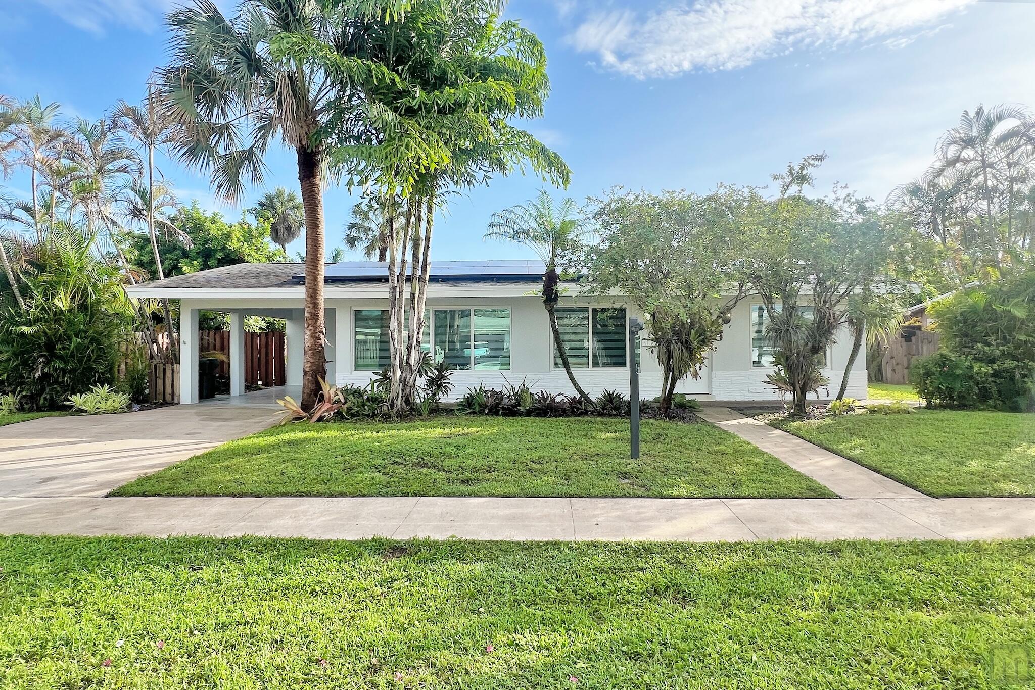 3831 NW 11TH Street