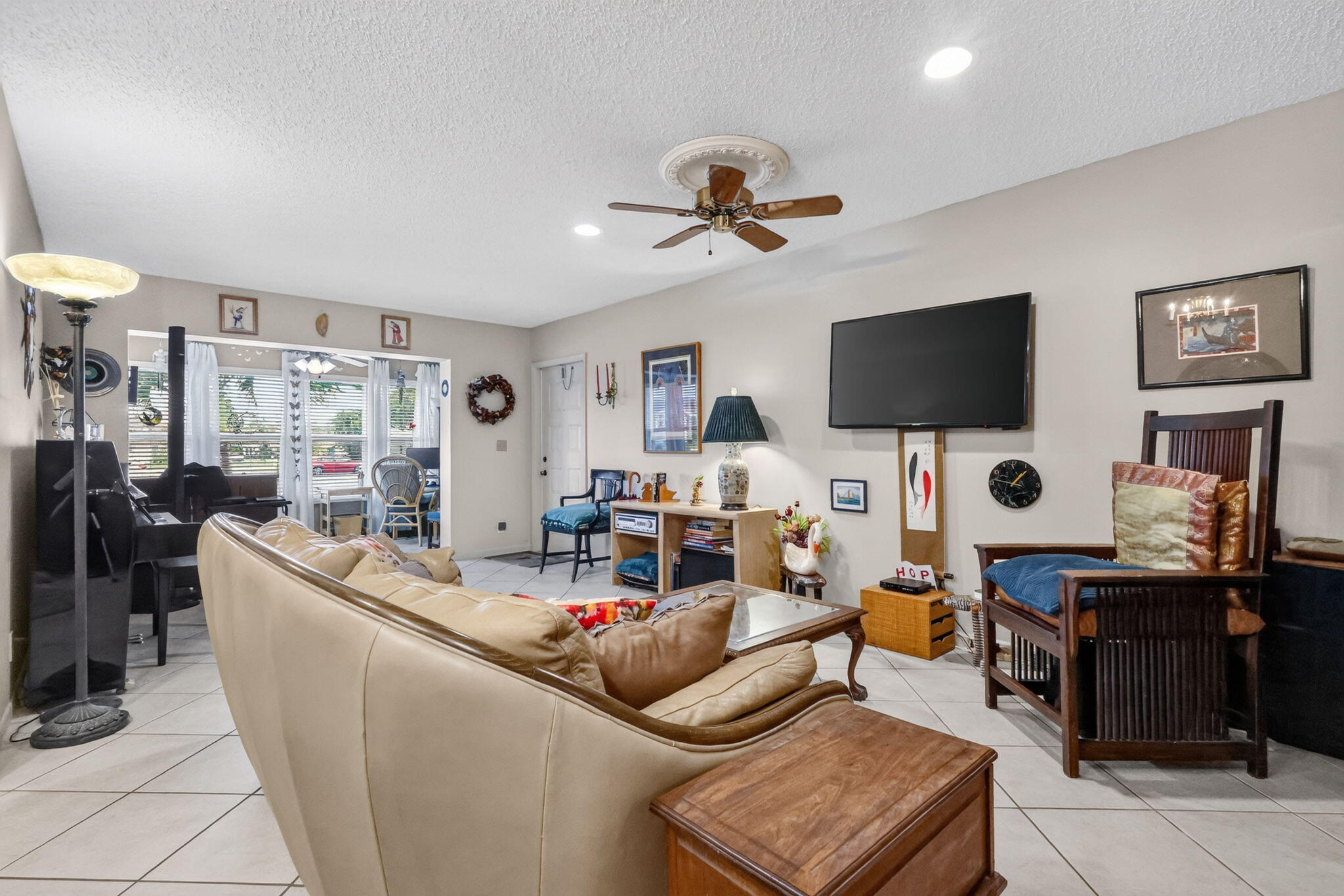 5073 Lakefront Boulevard B Property Photo 5