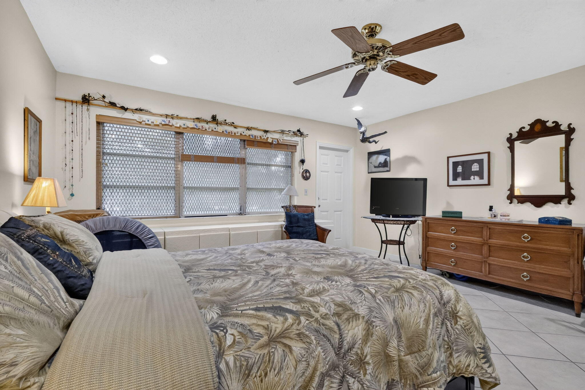 5073 Lakefront Boulevard B Property Photo 15