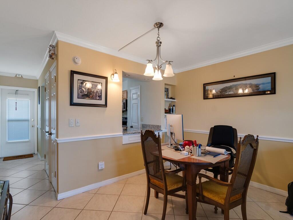 2333 Indian River Boulevard Property Photo 7
