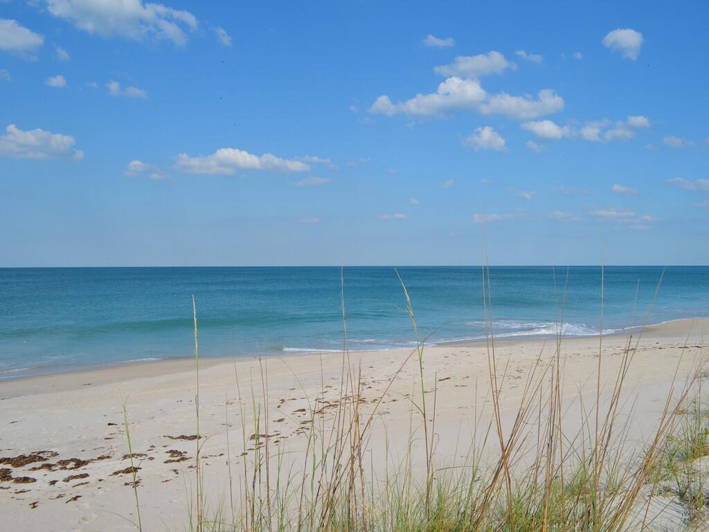 2333 Indian River Boulevard Property Photo 21