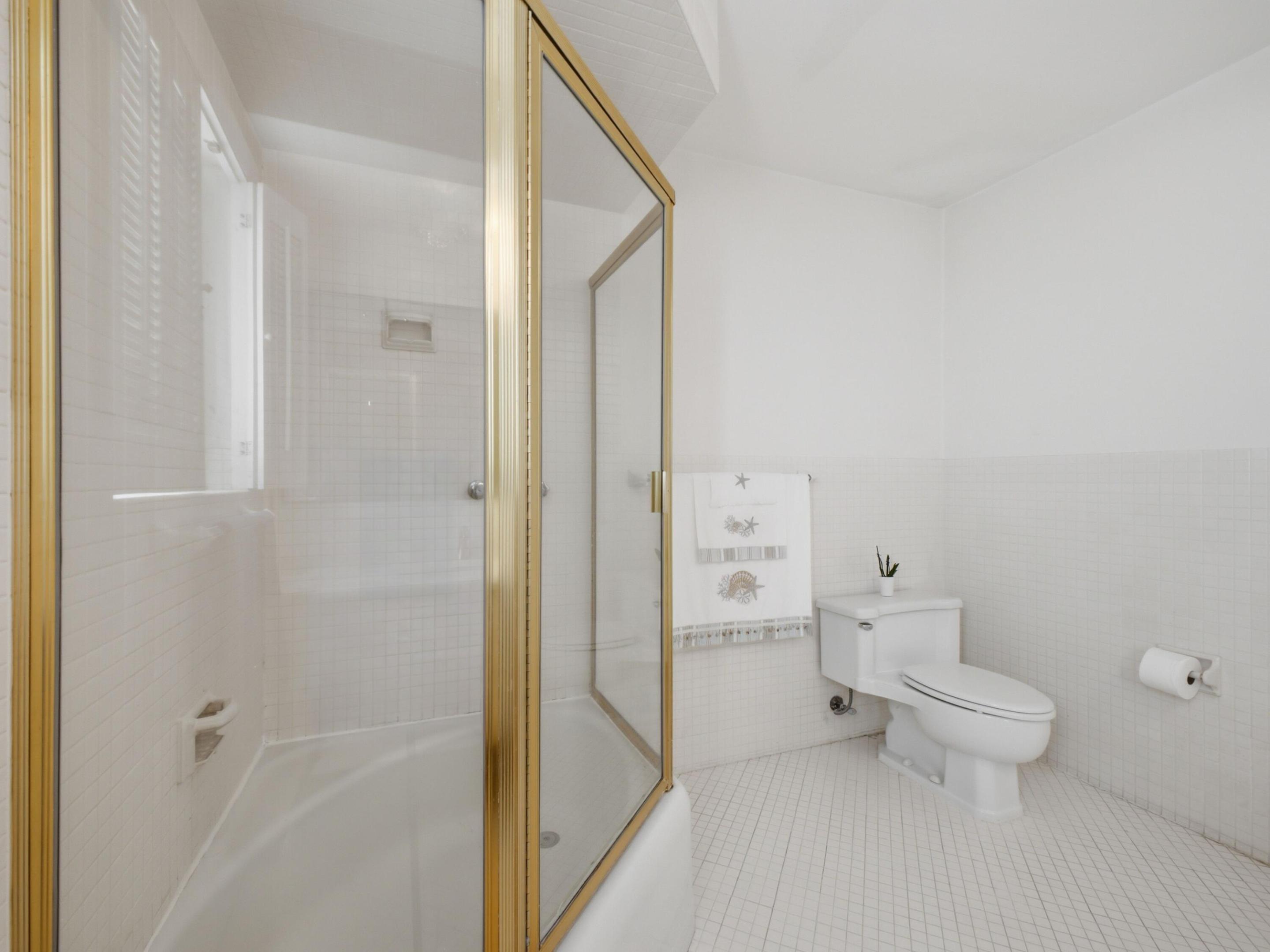 1735 N Fort Lauderdale Beach Boulevard Property Photo 22