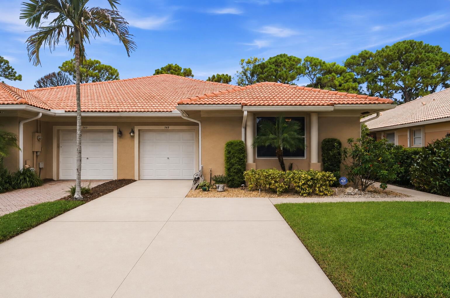 368 W Coral Trace Circle Property Photo 1