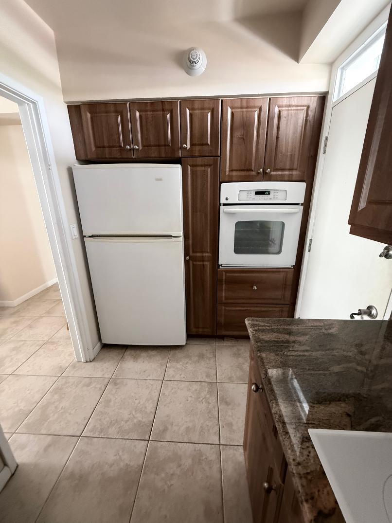 1920 S Ocean Drive 304 Property Photo 3