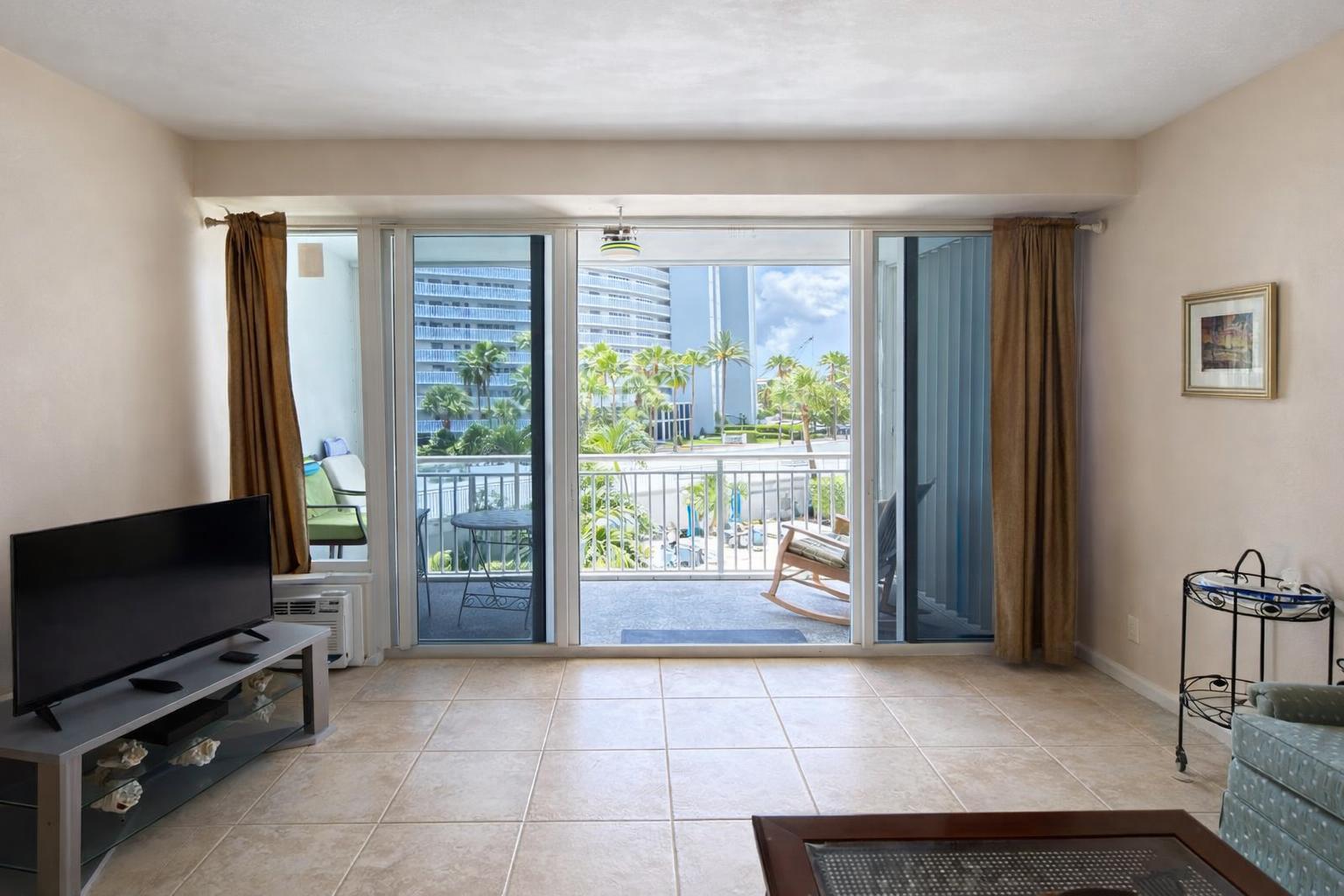 1920 S Ocean Drive 304 Property Photo 6