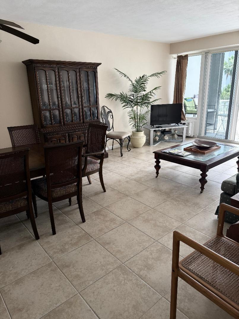 1920 S Ocean Drive 304 Property Photo 10