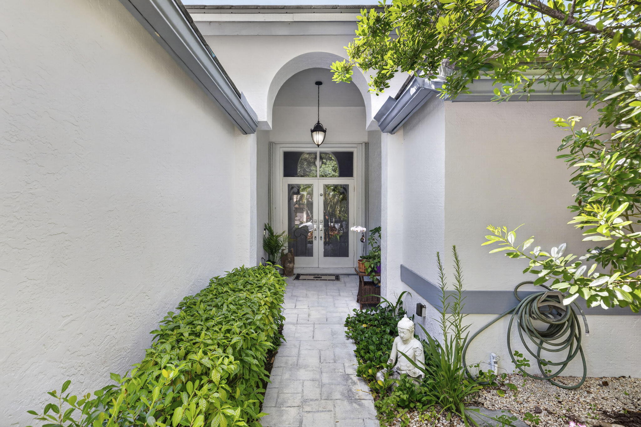 11728 Highland Place Property Photo 6