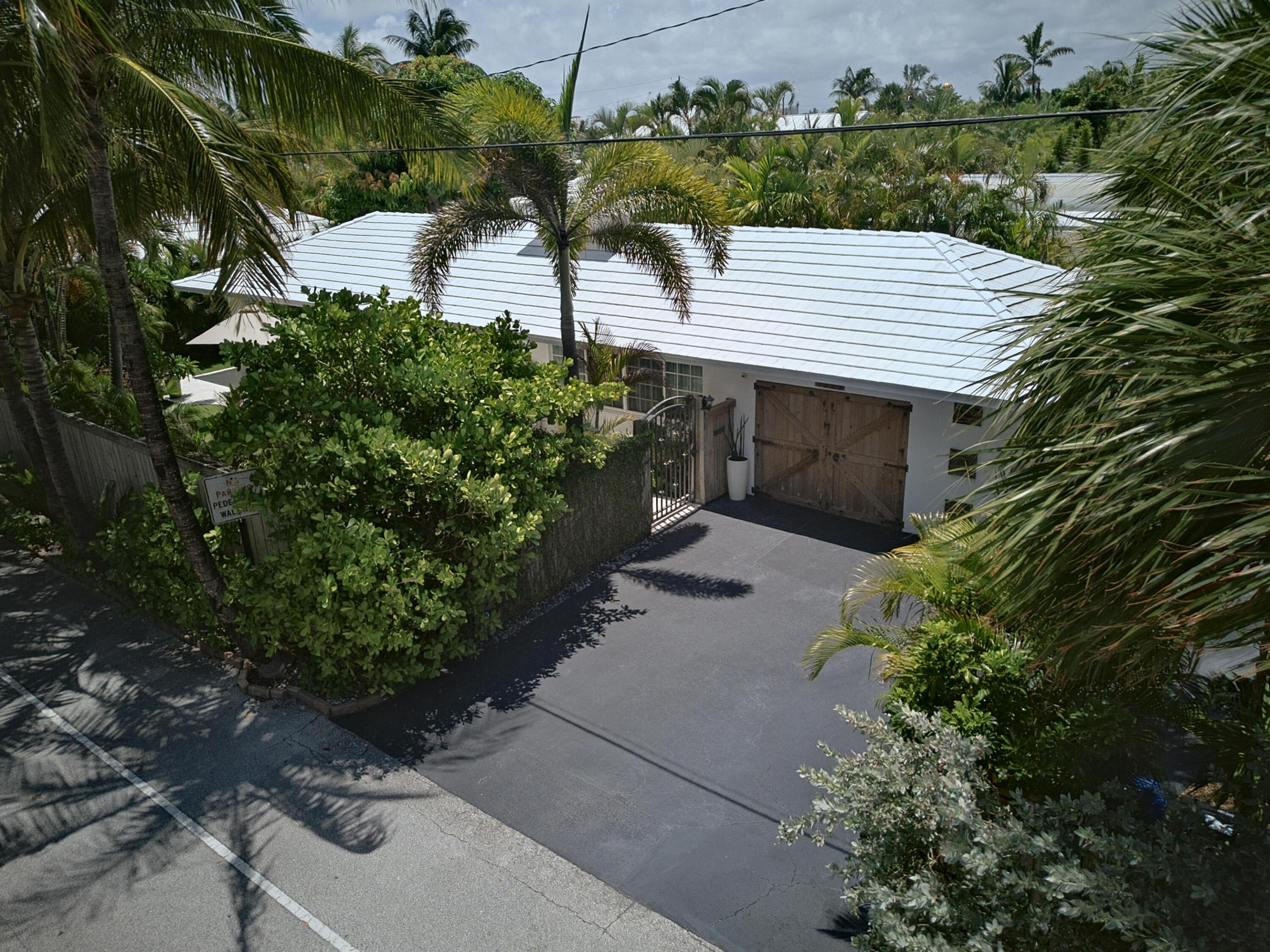 1929 S Ocean Drive Property Photo 7