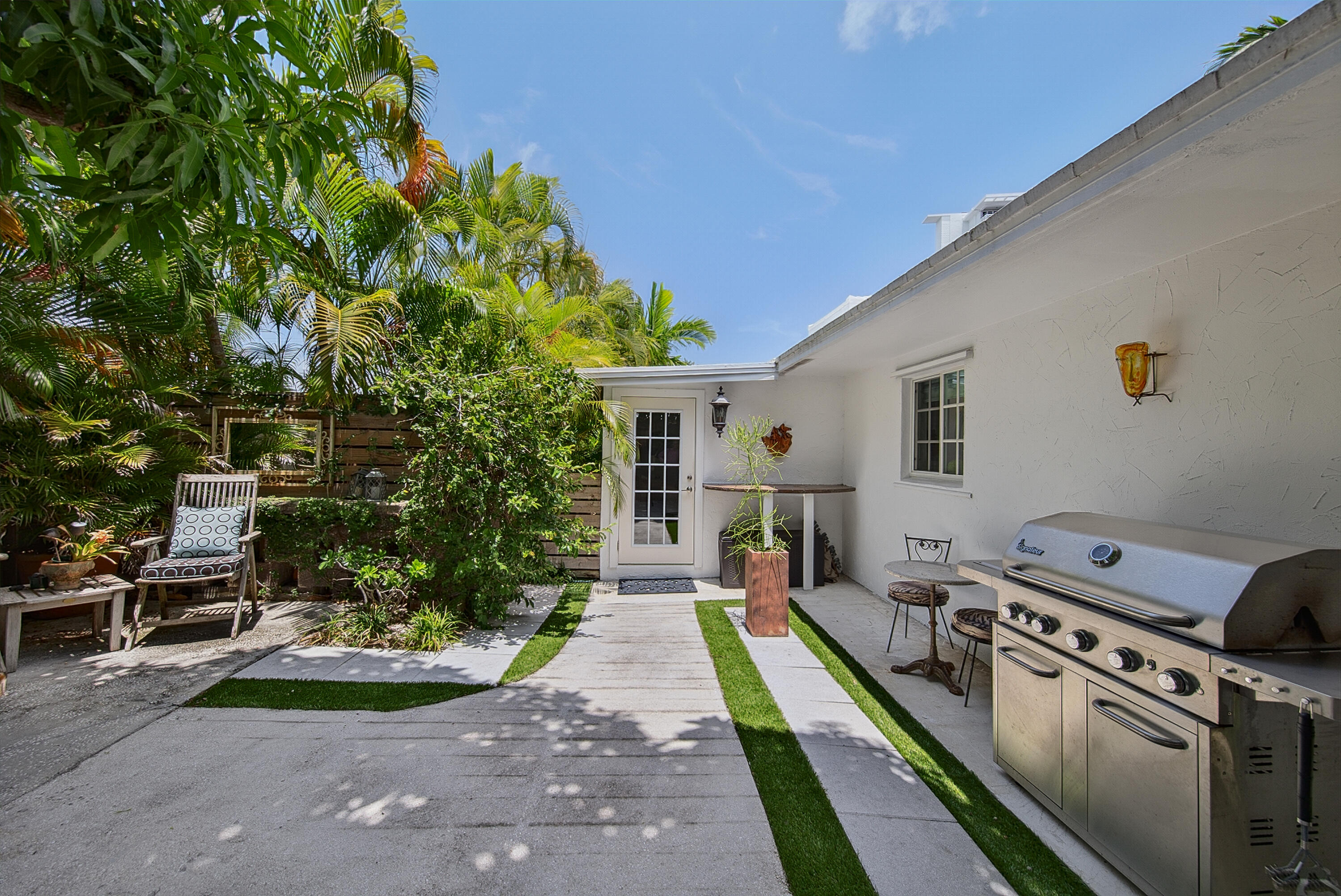 1929 S Ocean Drive Property Photo 21