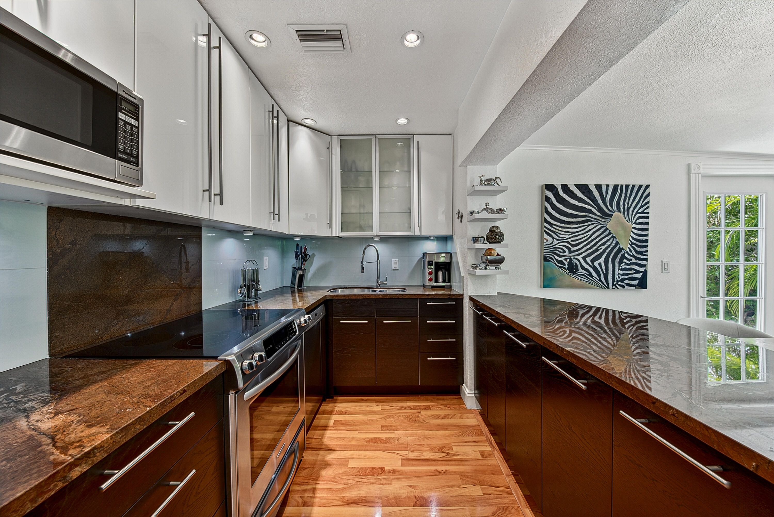 1929 S Ocean Drive Property Photo 39