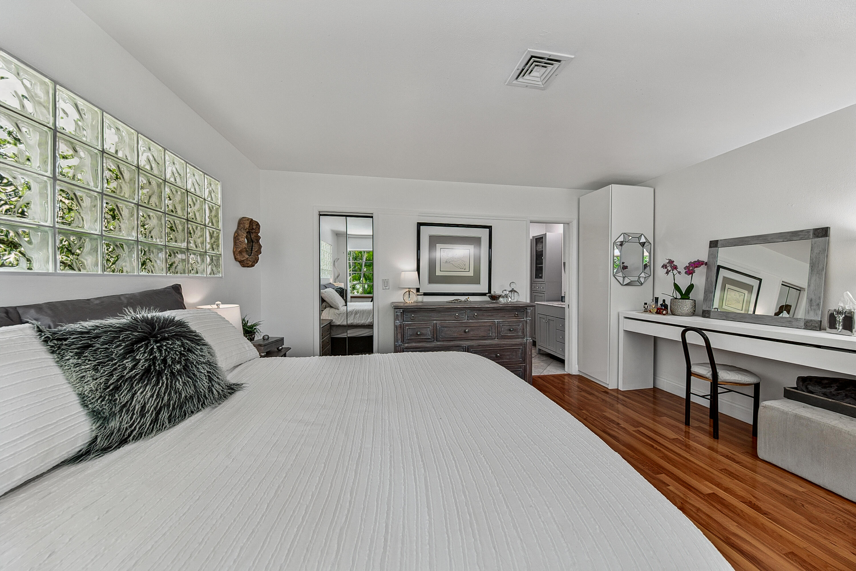 1929 S Ocean Drive Property Photo 49