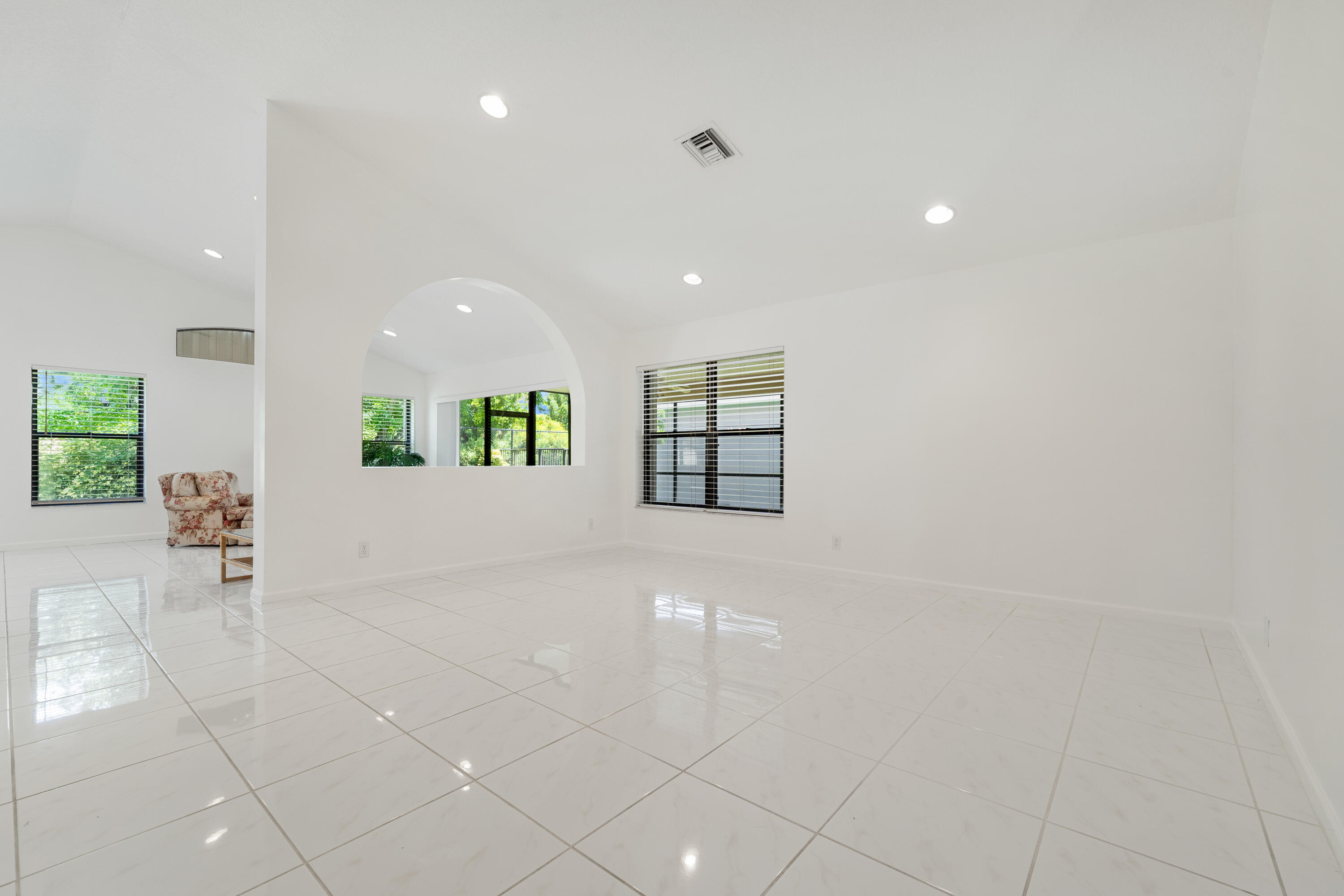 10430 Lexington Circle S Property Photo 14