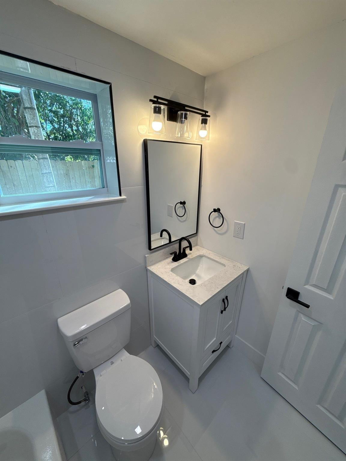 1282 Nw 35th Street 06 Property Photo 8