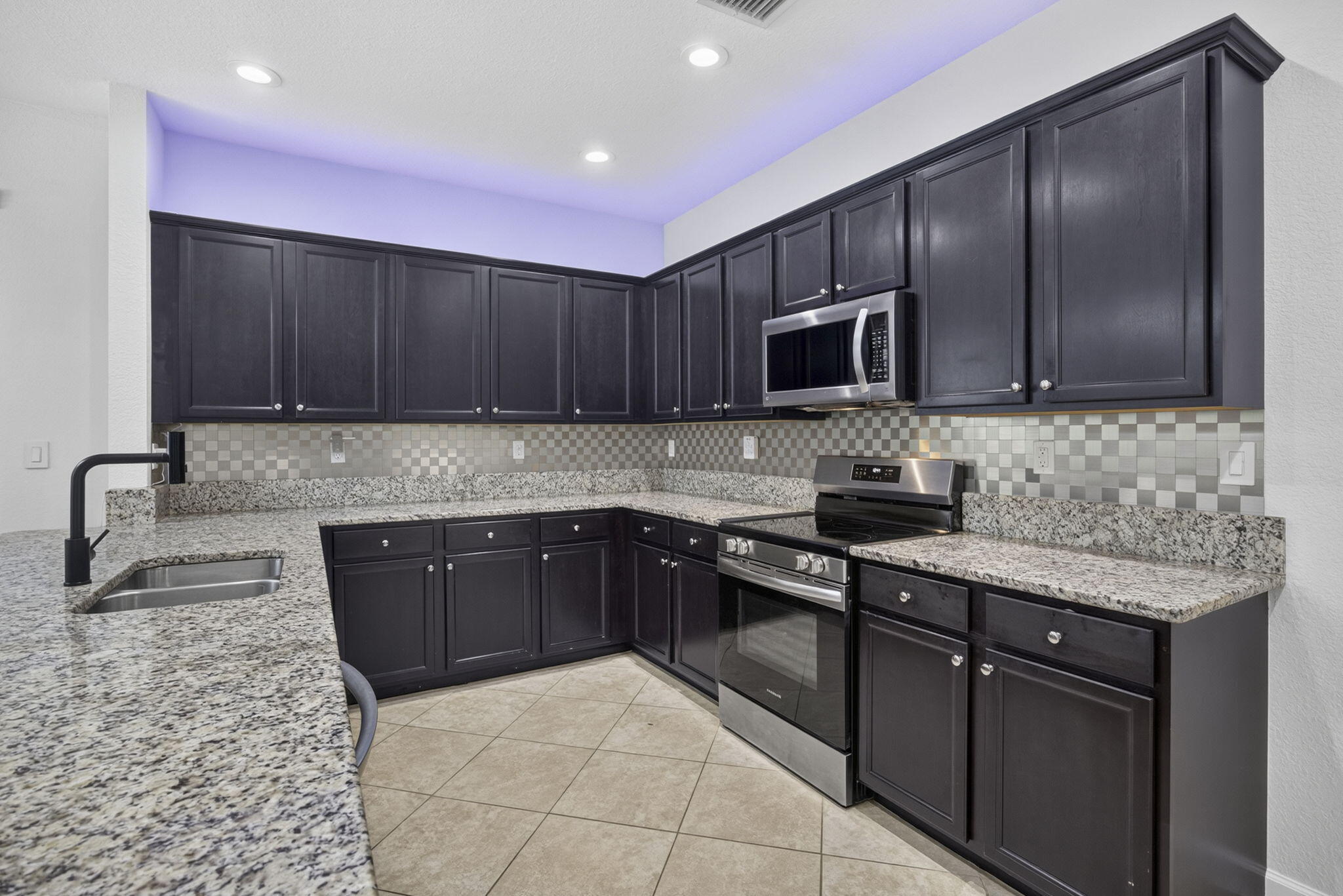 4577 Willow Run Way Property Photo 4