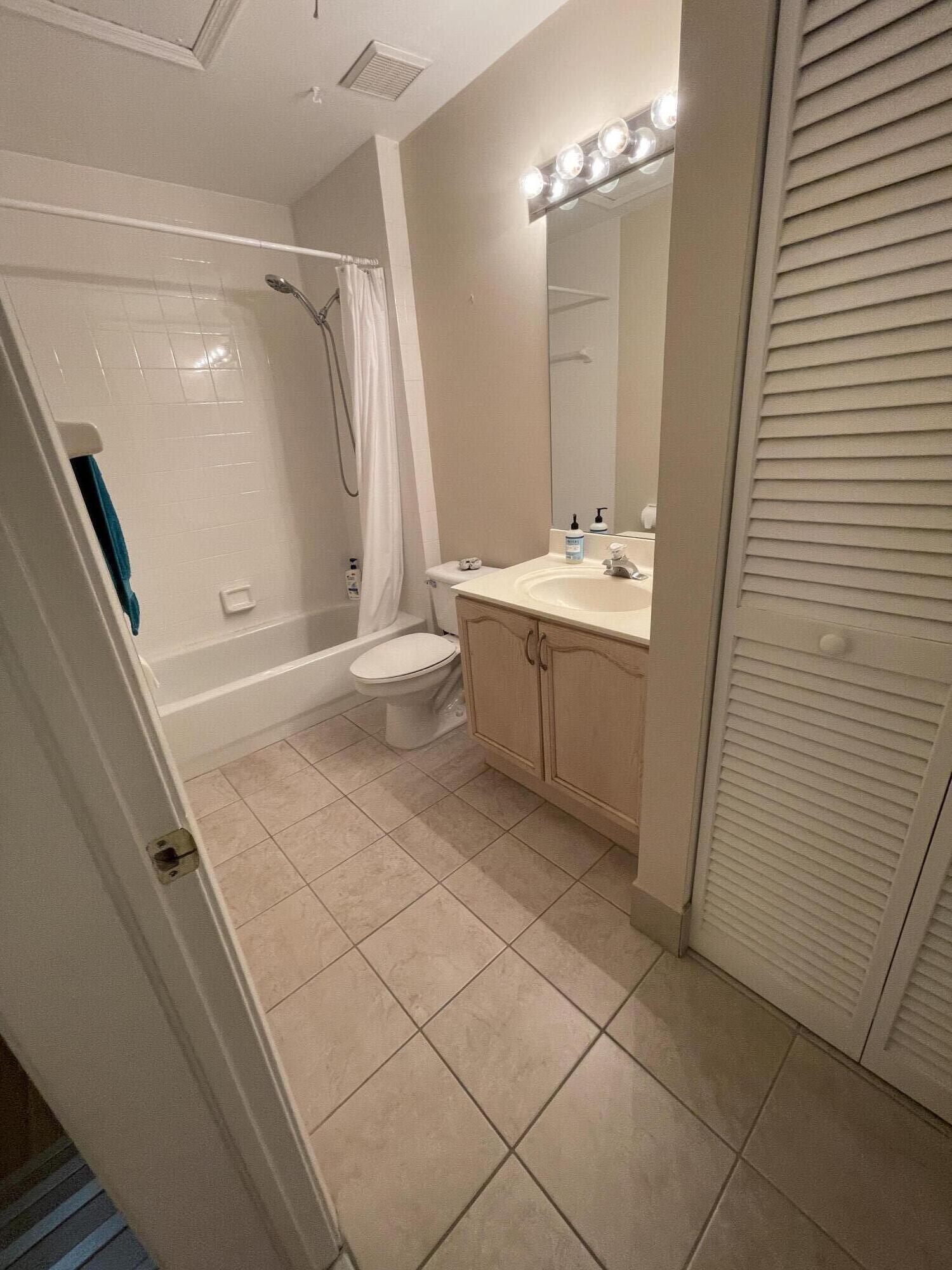 B26056918 Property Photo 22
