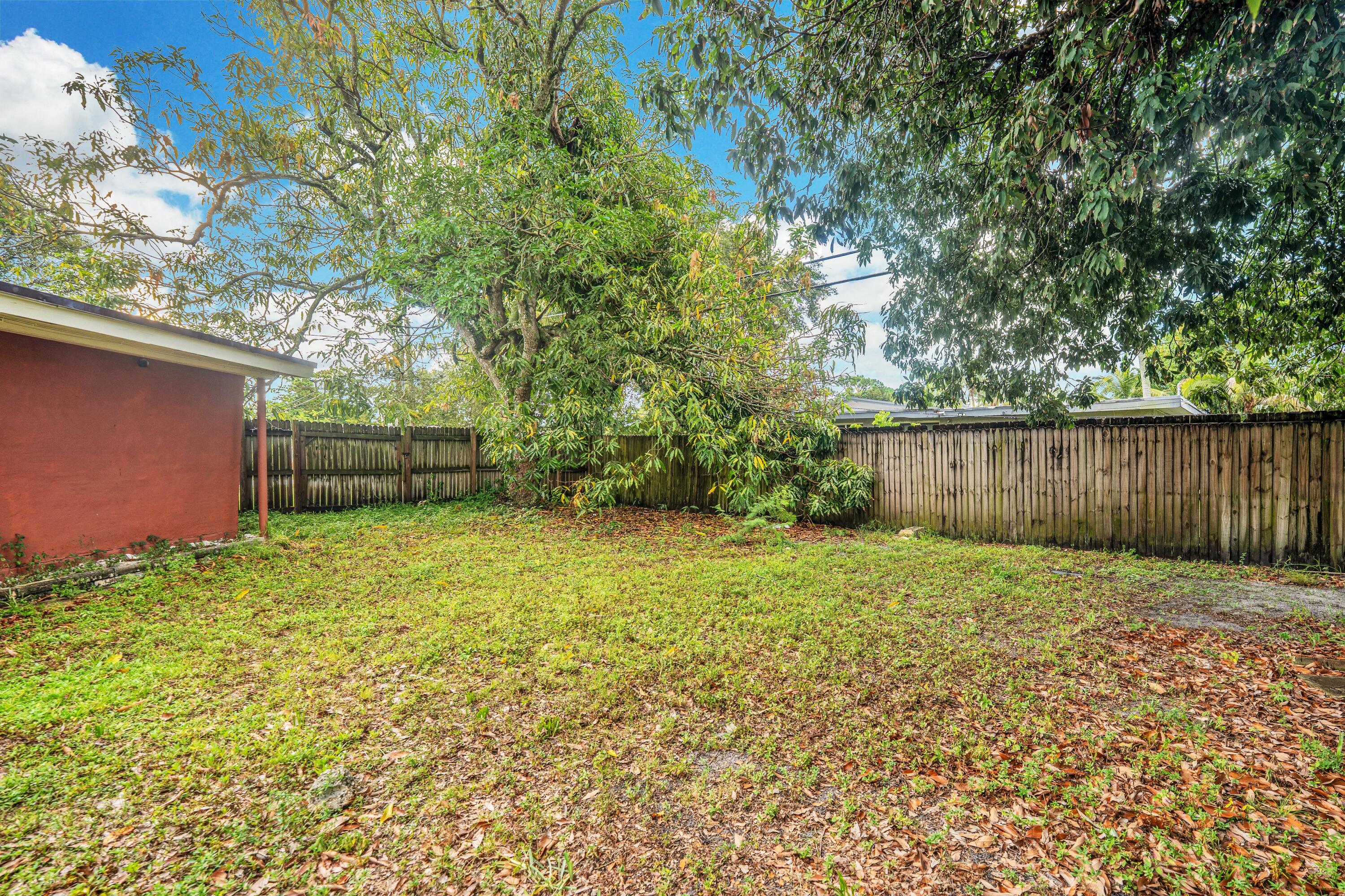 3250 E Glendale Boulevard Property Photo 21