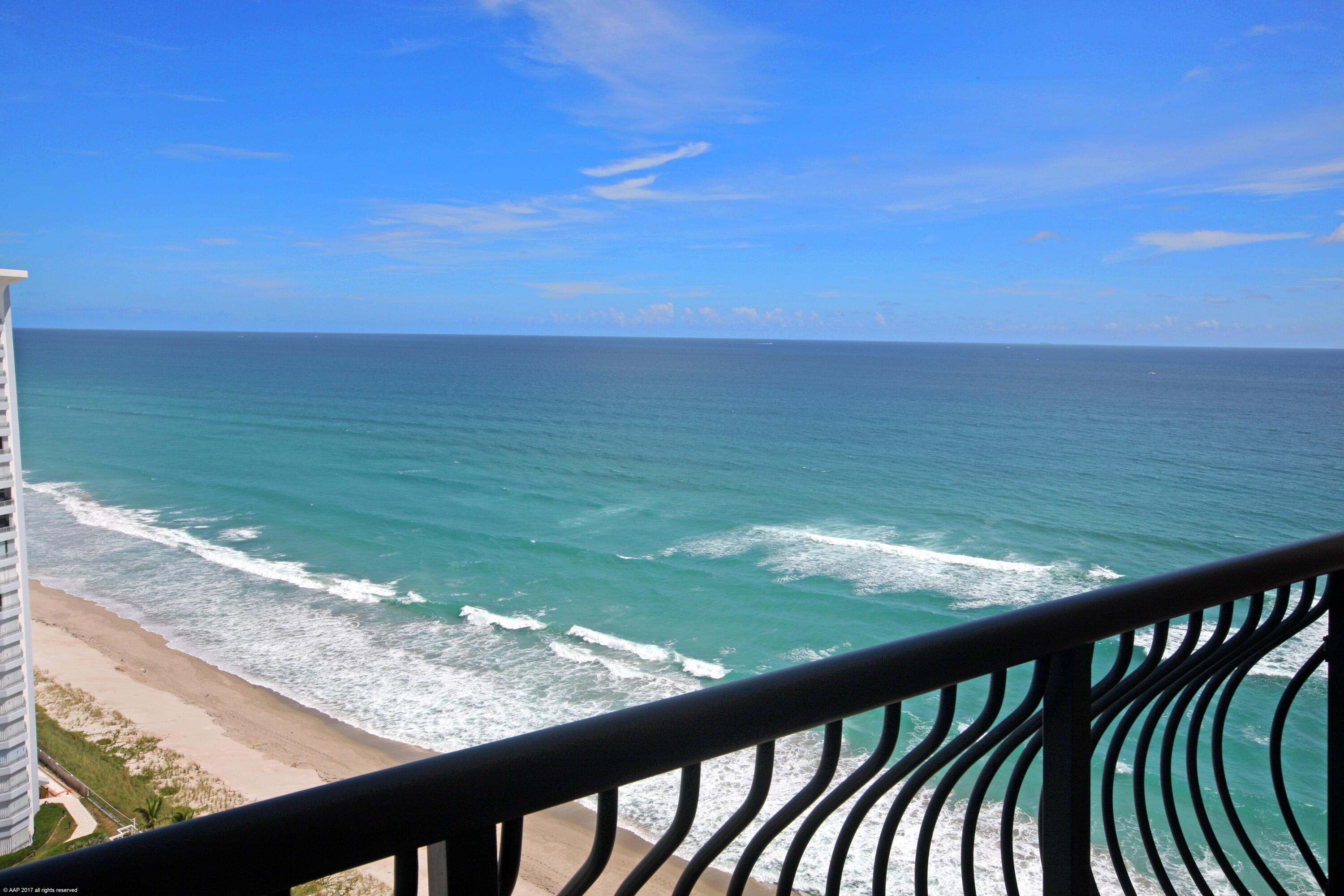 5150 N Ocean Drive Ph 2001 Property Photo 15