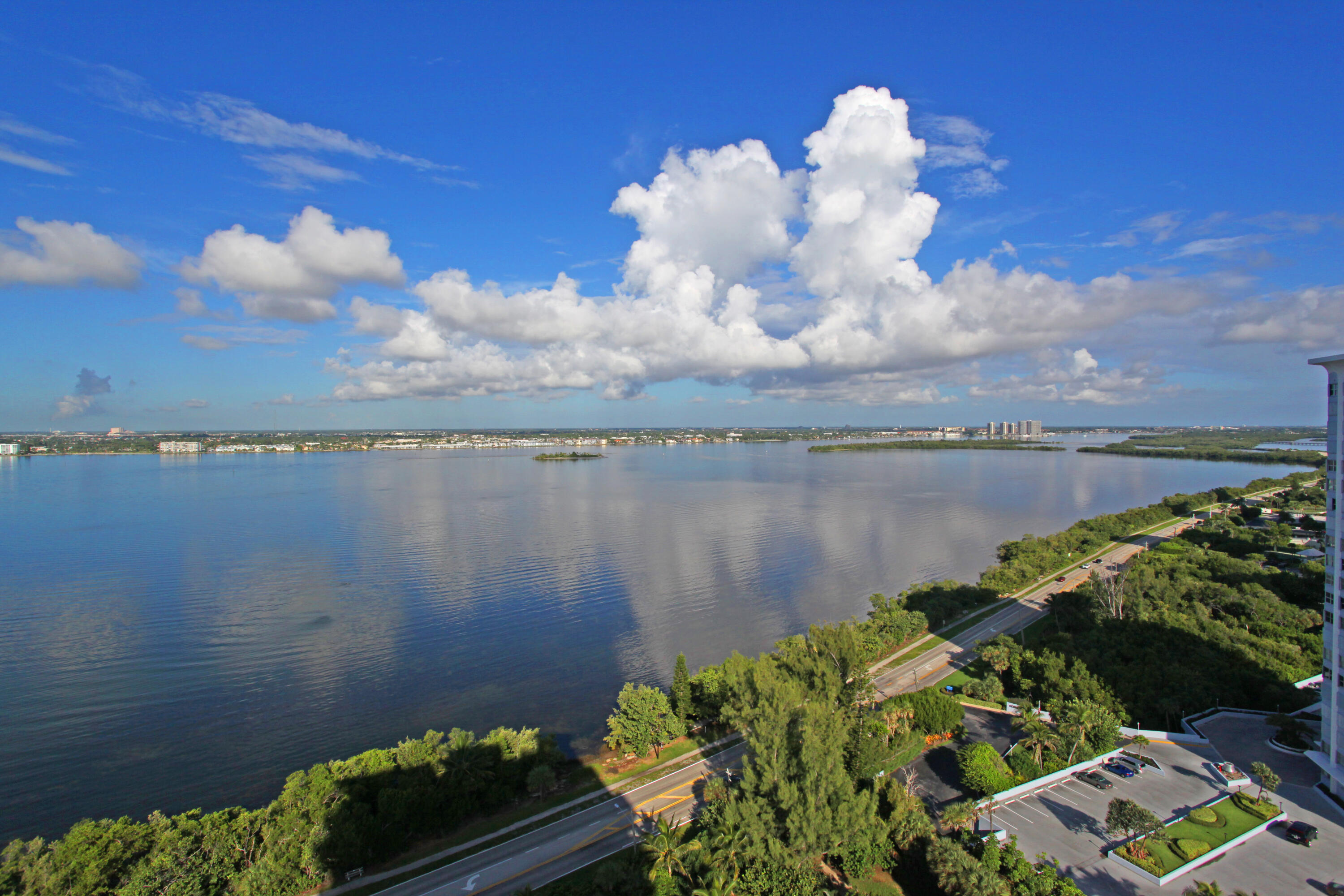 5150 N Ocean Drive Ph 2001 Property Photo 43