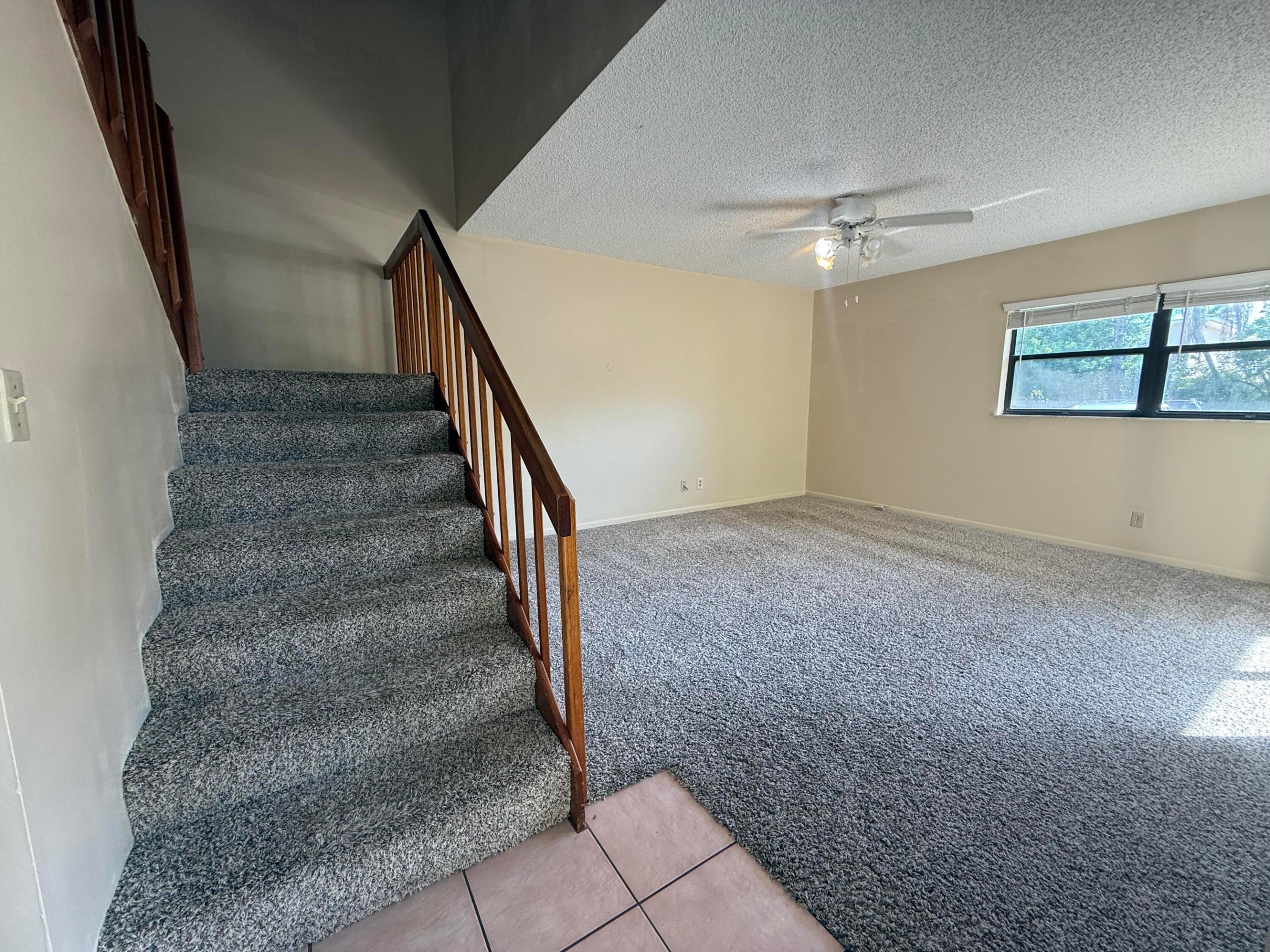 3100 Se Brook Street Property Photo 5