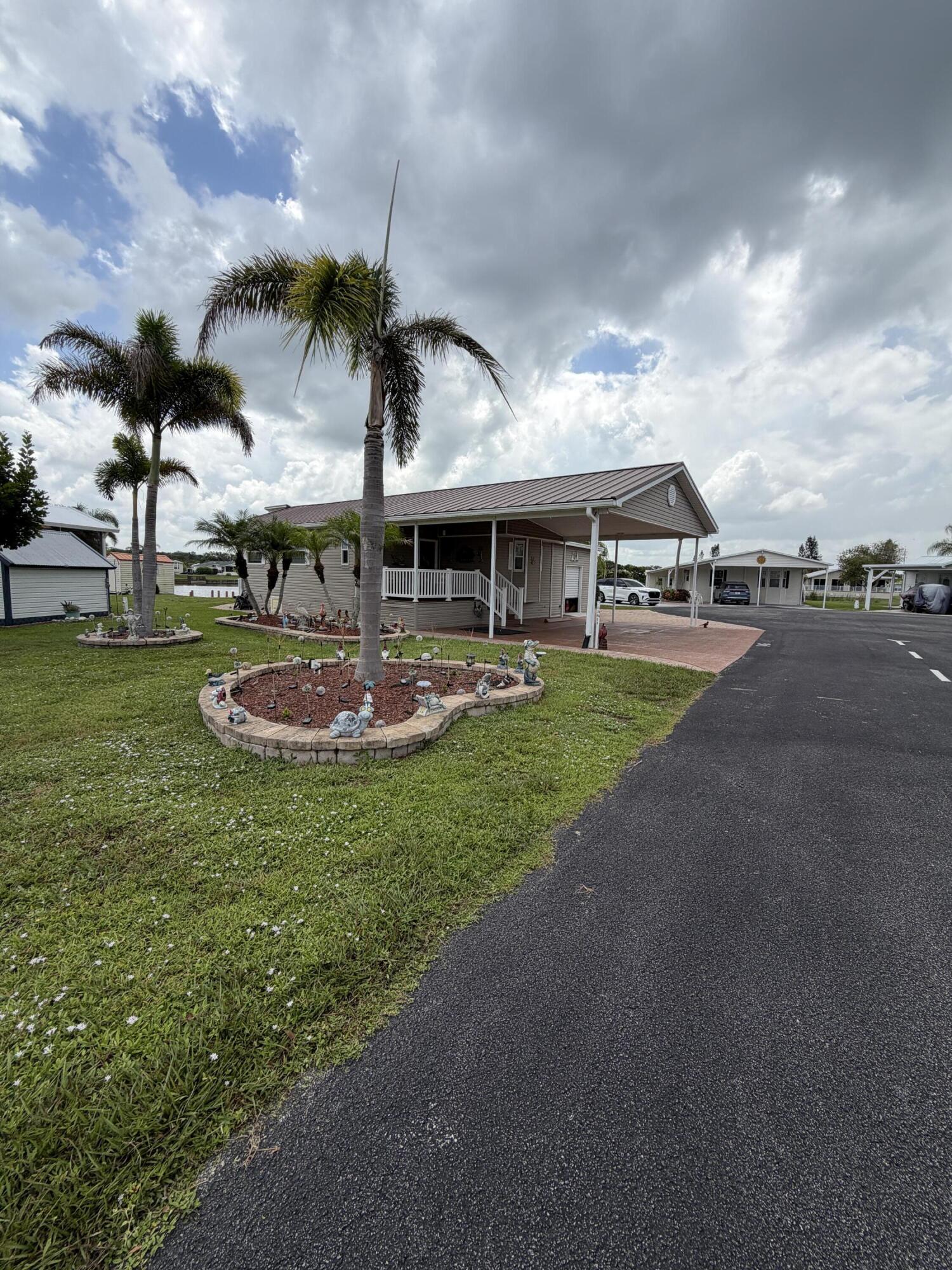 13801 Us-441 146 Property Photo 2